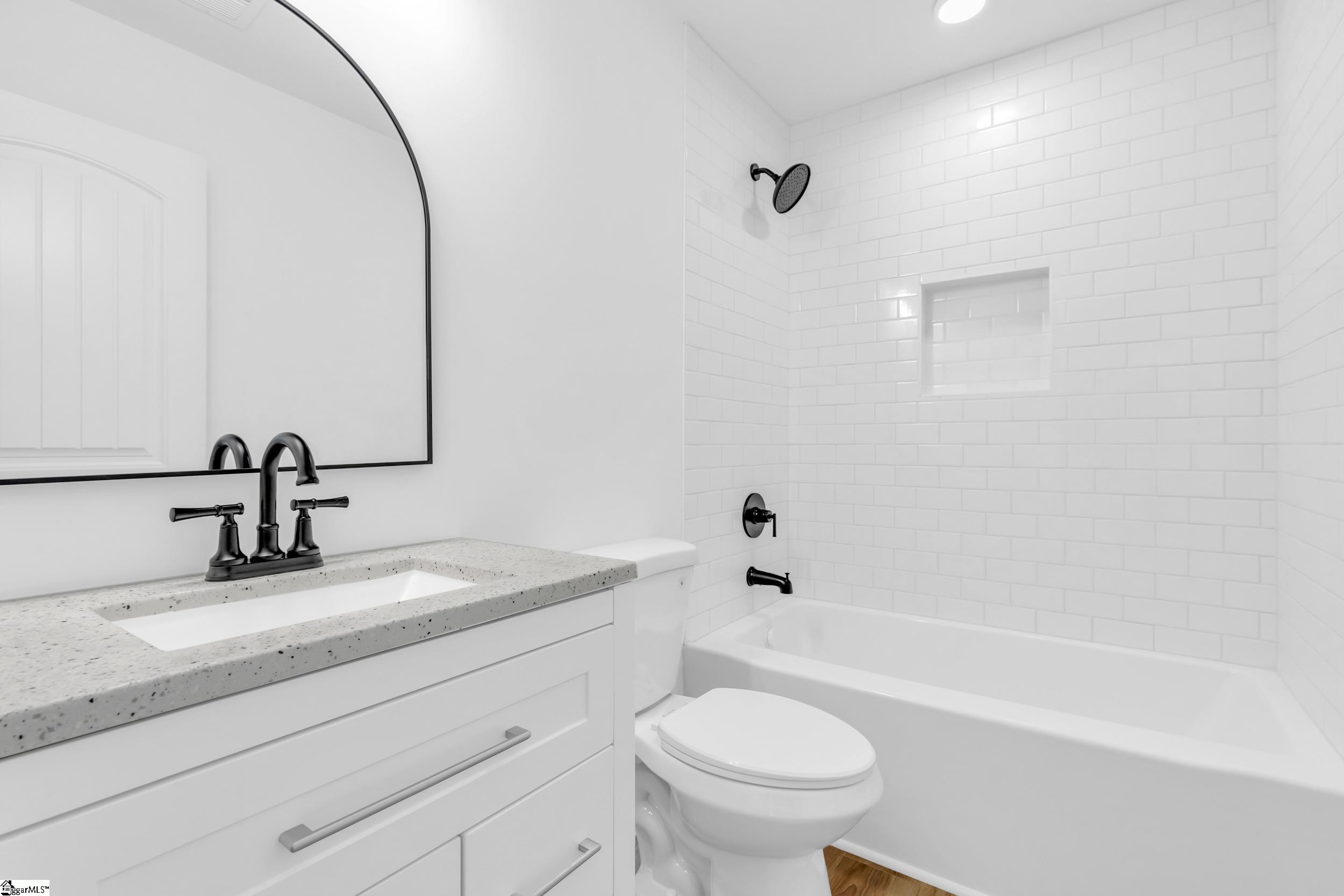2 Melbourne Lane Greenville, SC 29615
