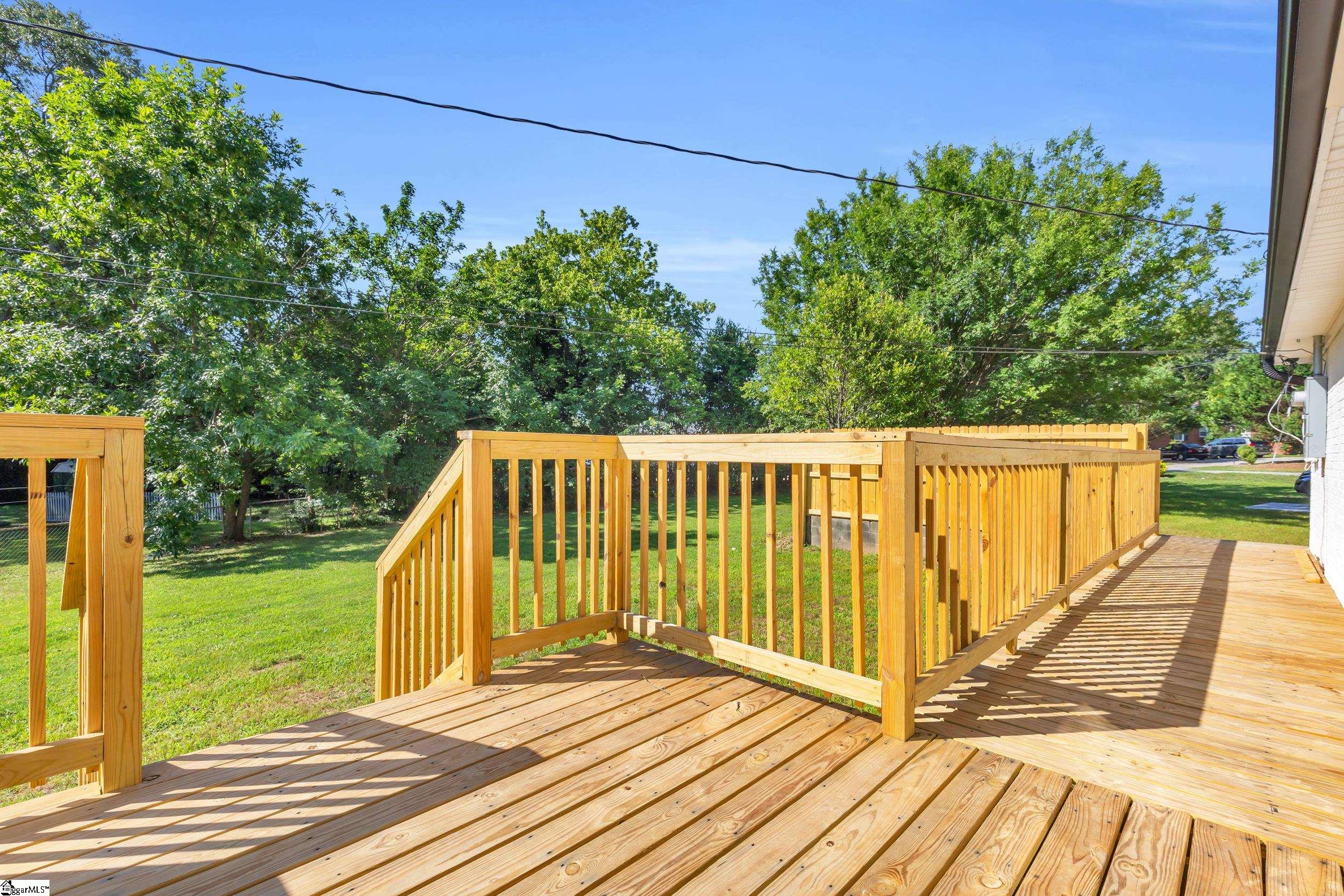 2 Melbourne Lane Greenville, SC 29615