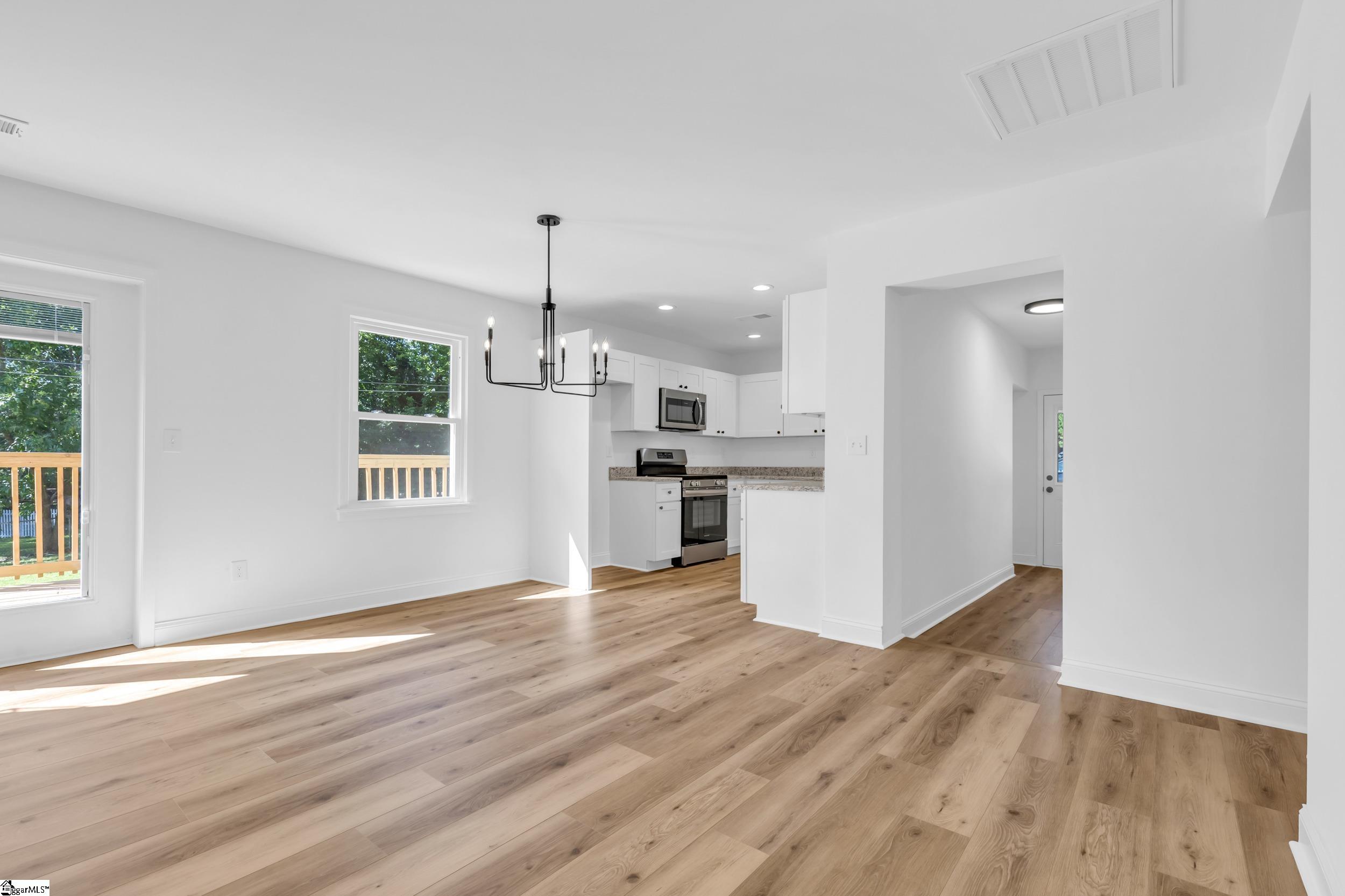 2 Melbourne Lane Greenville, SC 29615