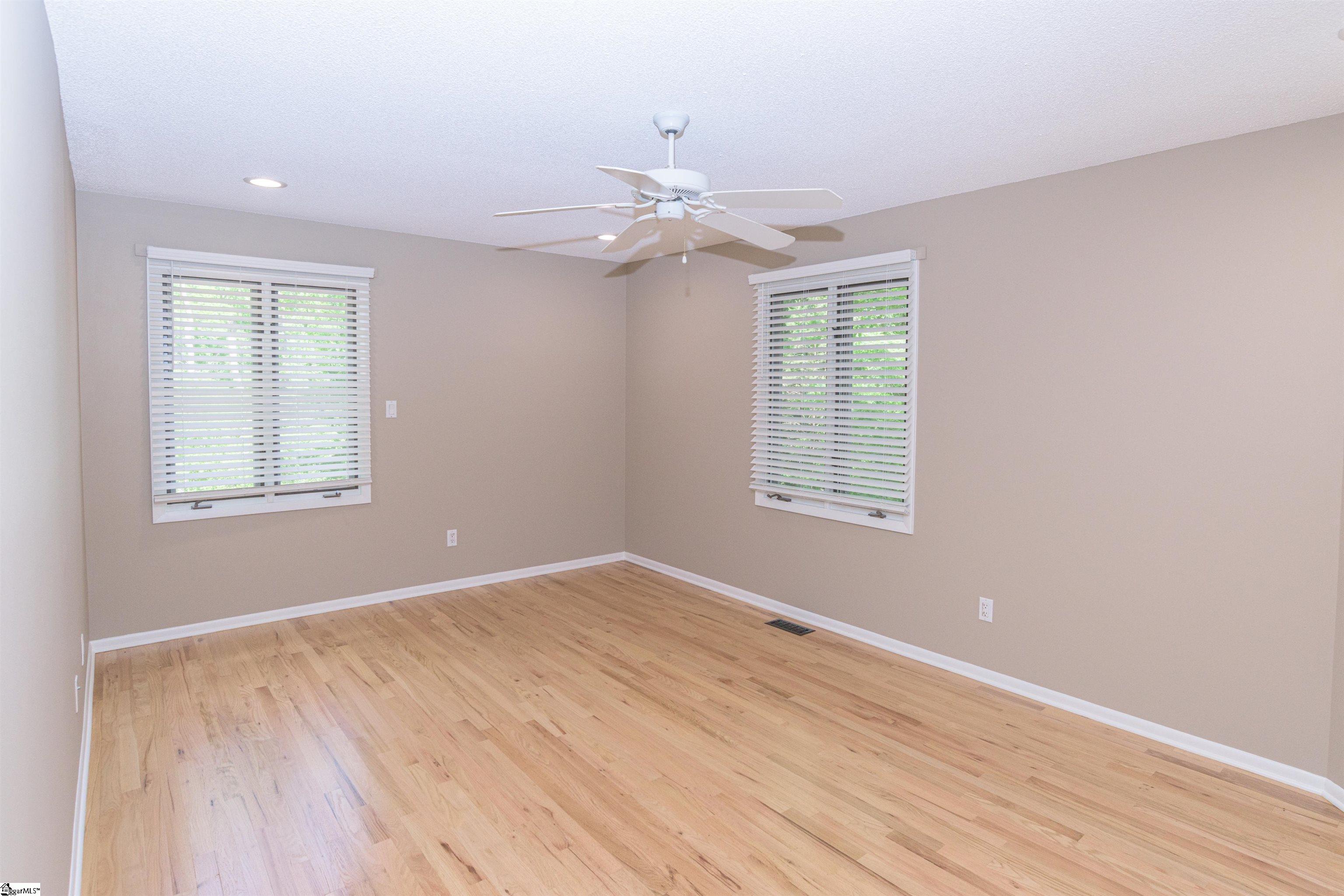 154 Poplar Knoll Drive Moore, SC 29369-9203