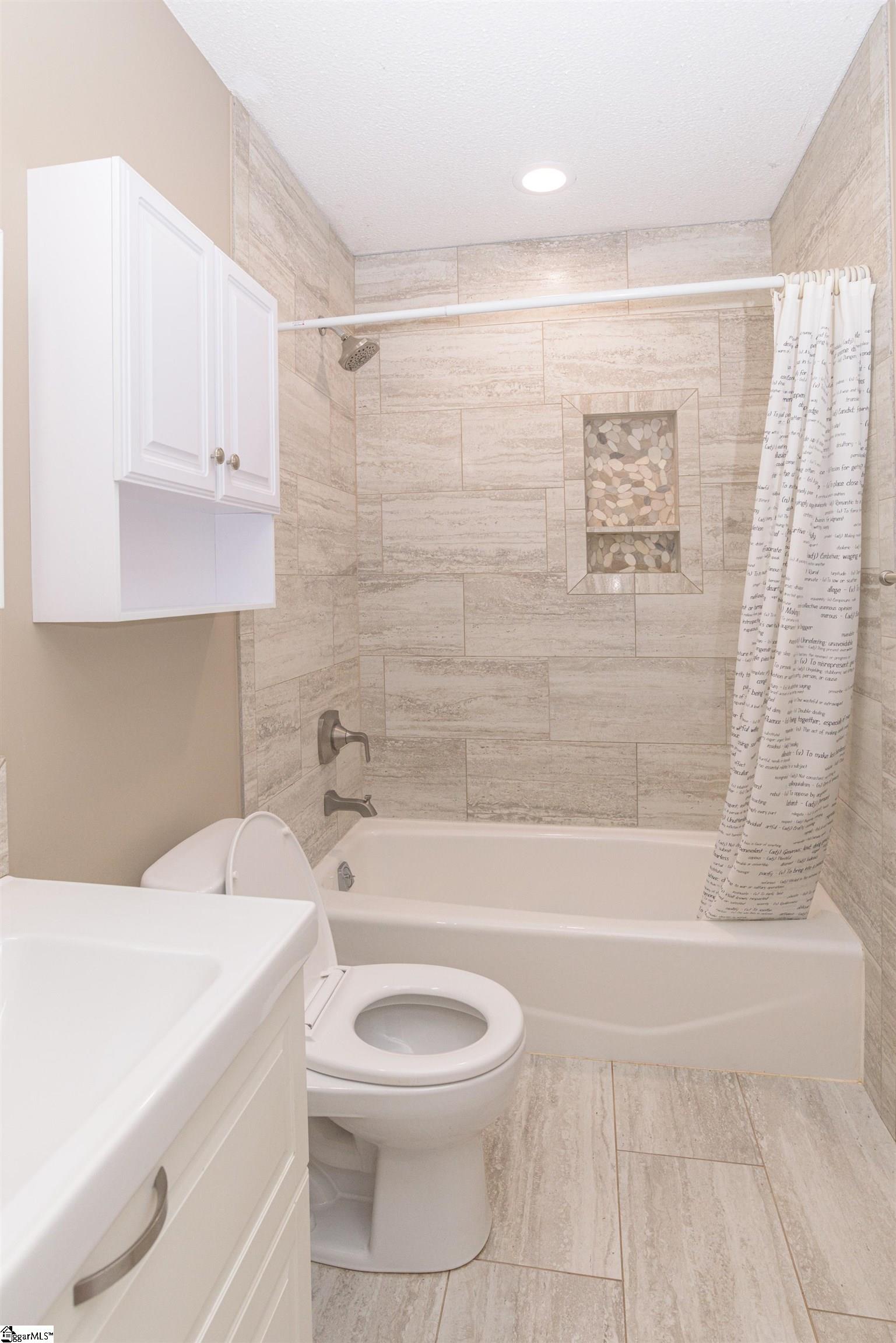 154 Poplar Knoll Drive Moore, SC 29369-9203
