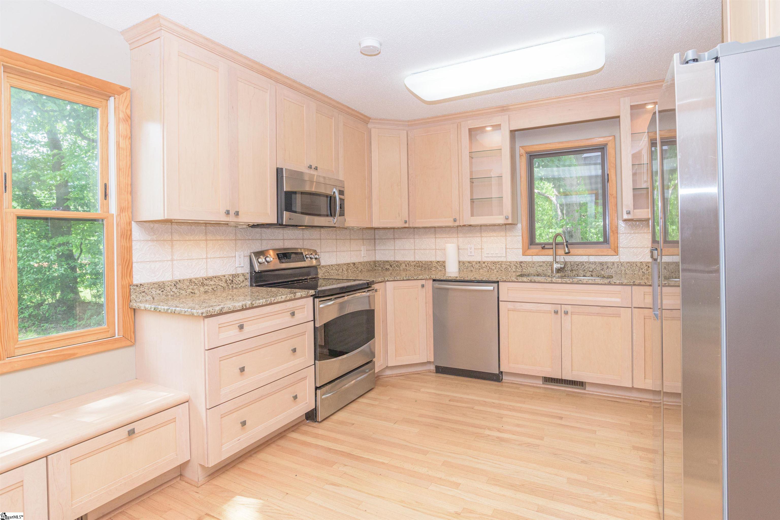 154 Poplar Knoll Drive Moore, SC 29369-9203
