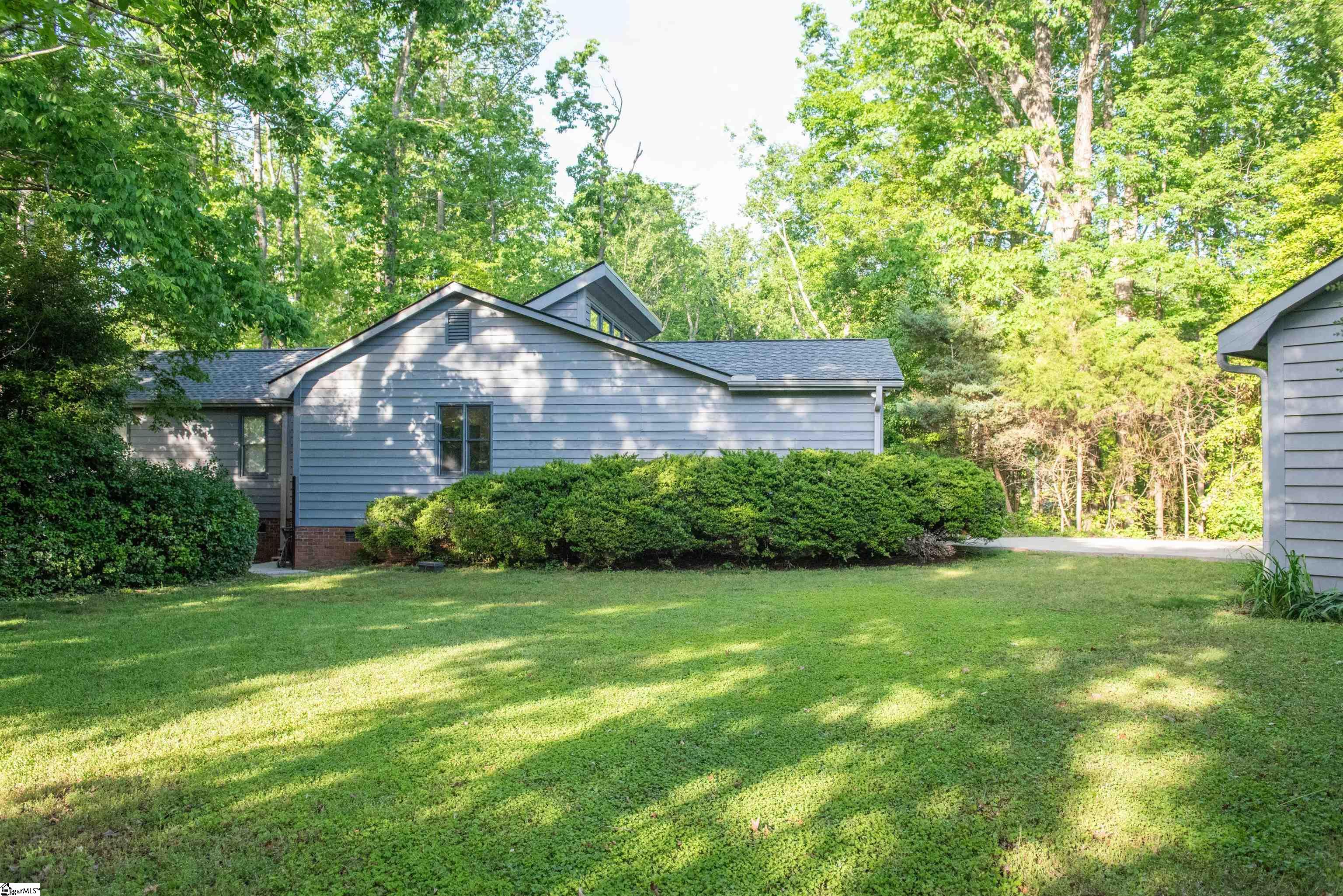 154 Poplar Knoll Drive Moore, SC 29369-9203