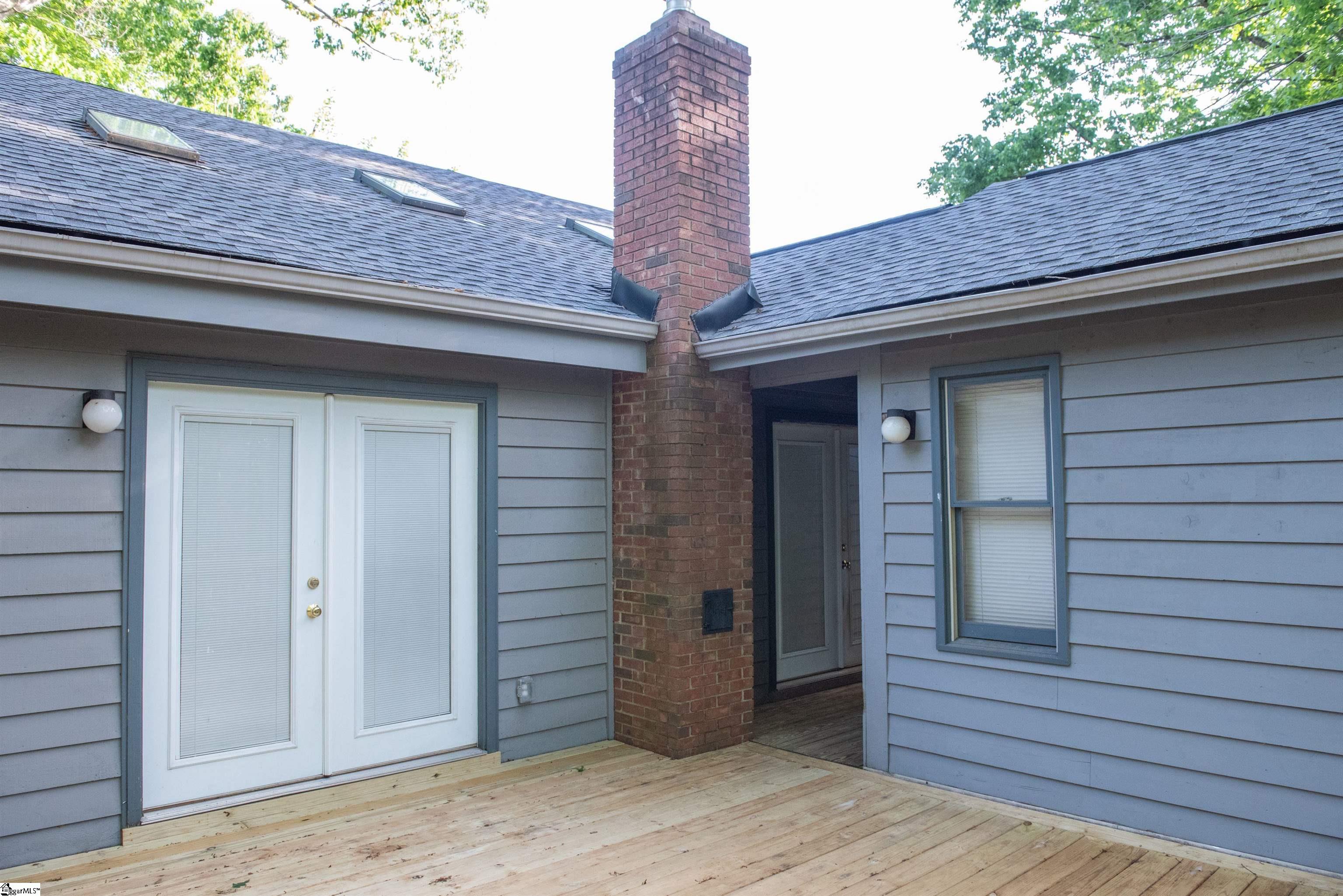 154 Poplar Knoll Drive Moore, SC 29369-9203