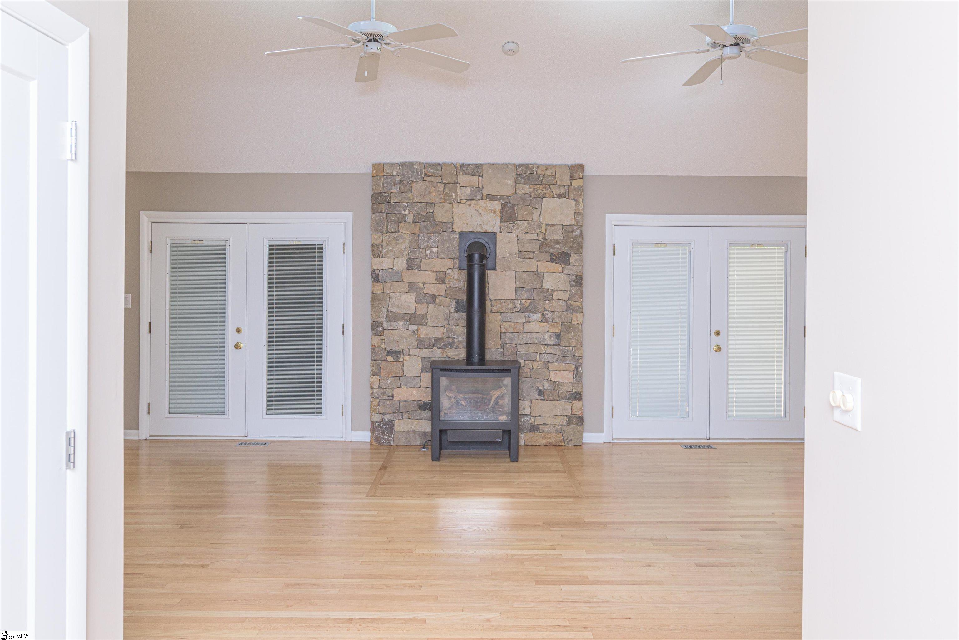154 Poplar Knoll Drive Moore, SC 29369-9203