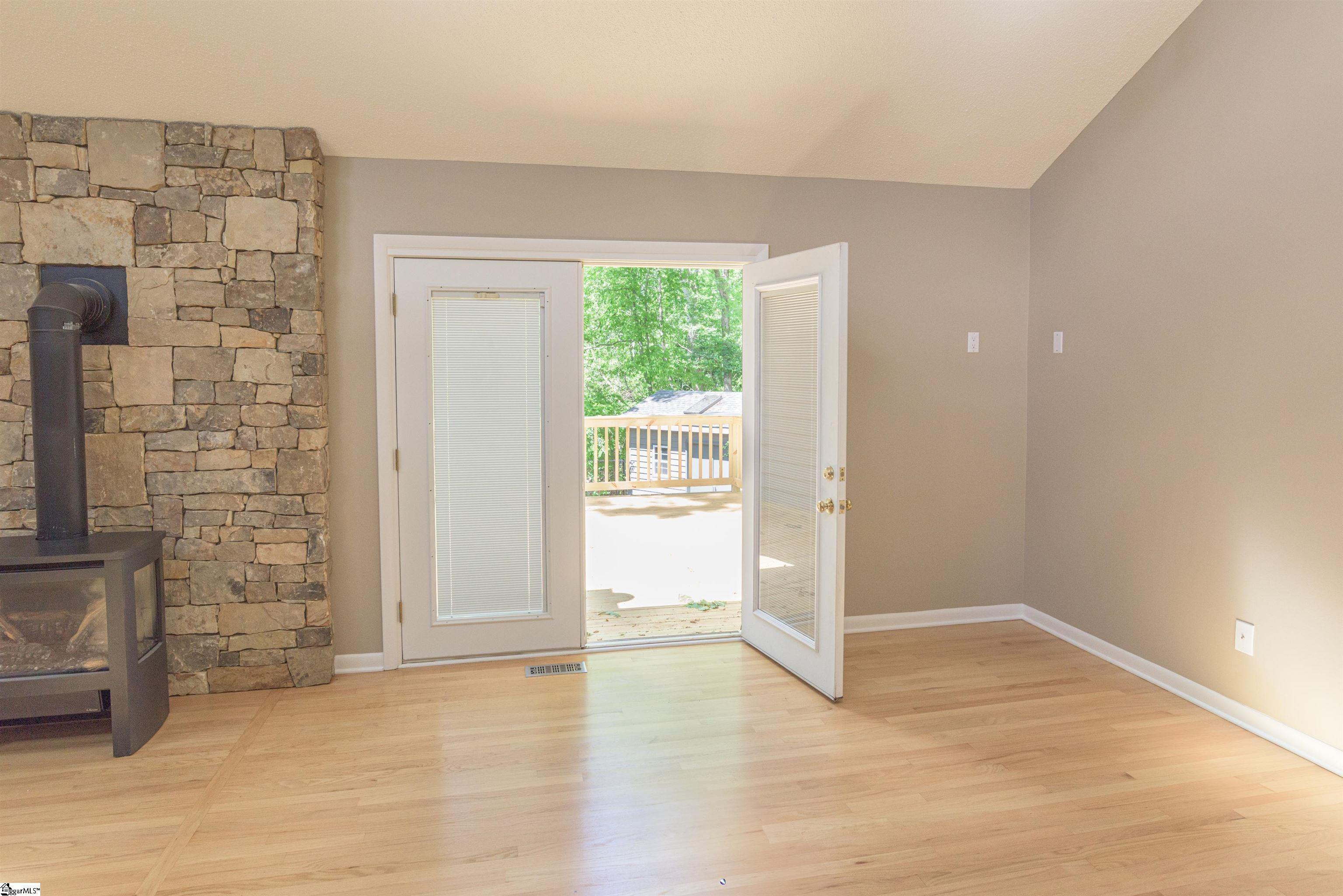 154 Poplar Knoll Drive Moore, SC 29369-9203