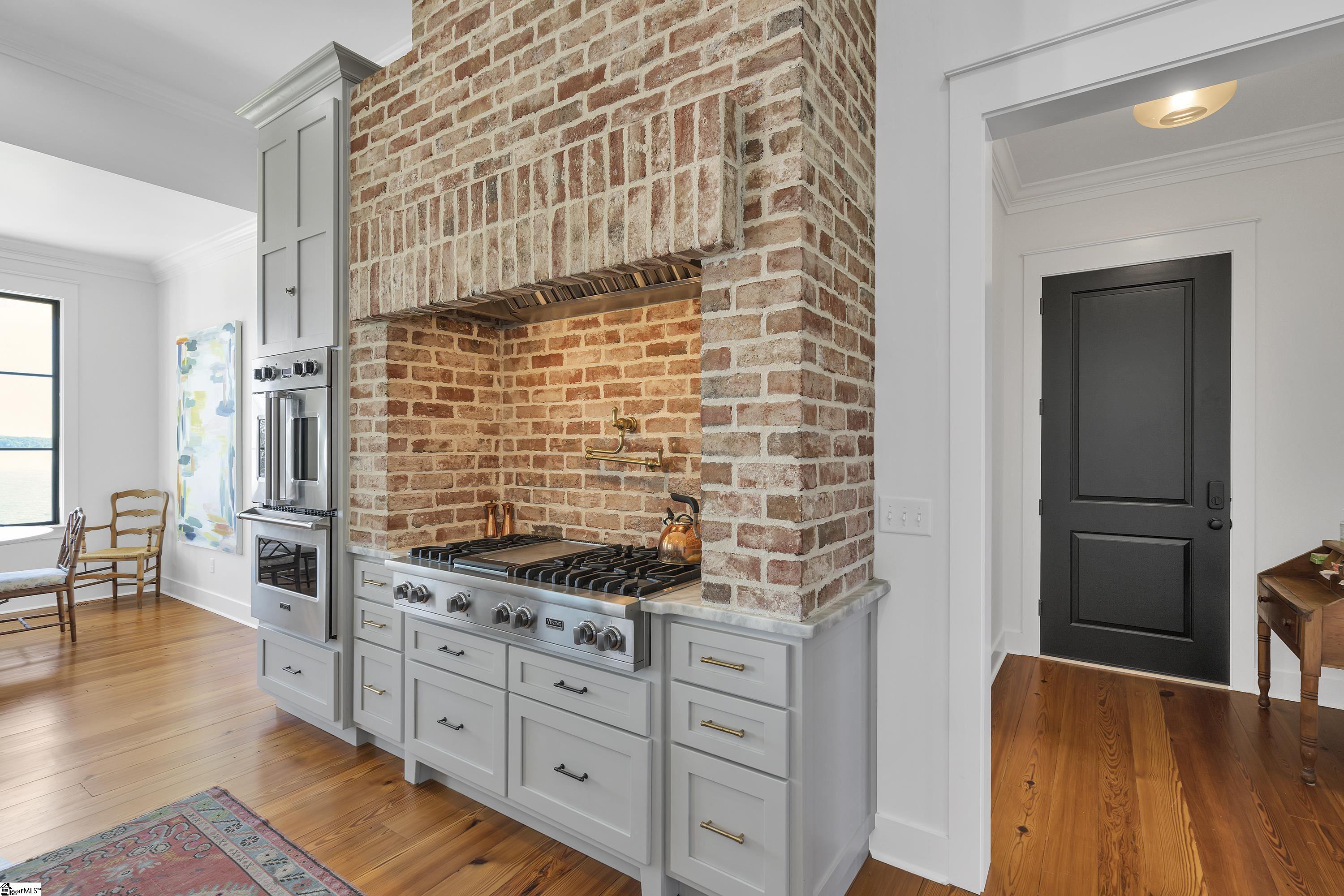 100 Keowee Club Road Townville, SC 29689