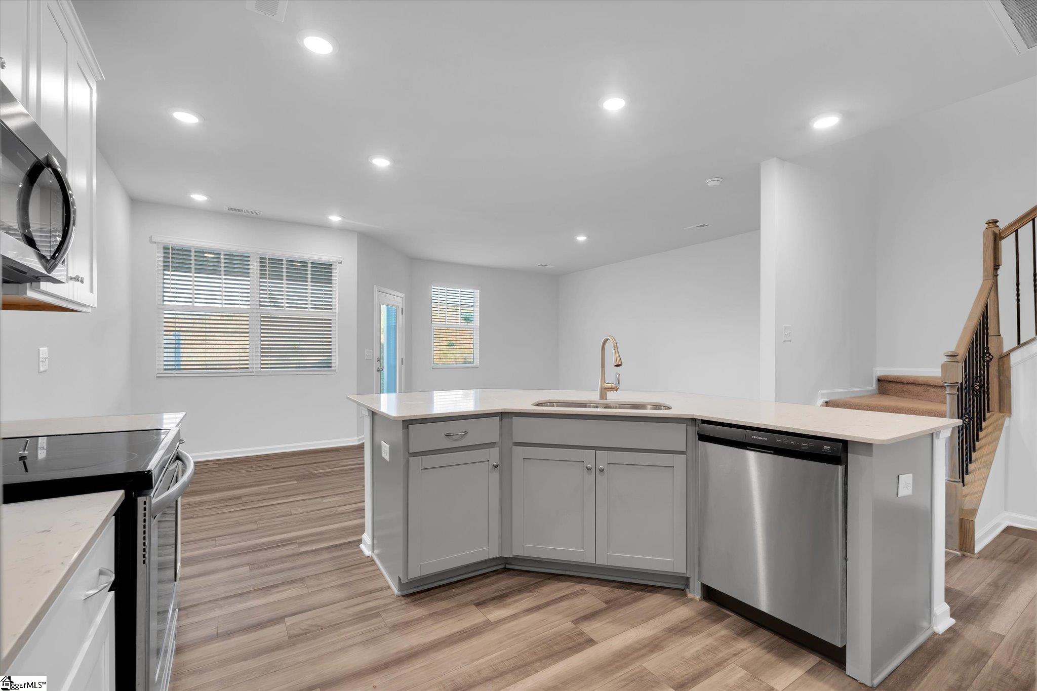 292 E Compass Way Easley, SC 29640