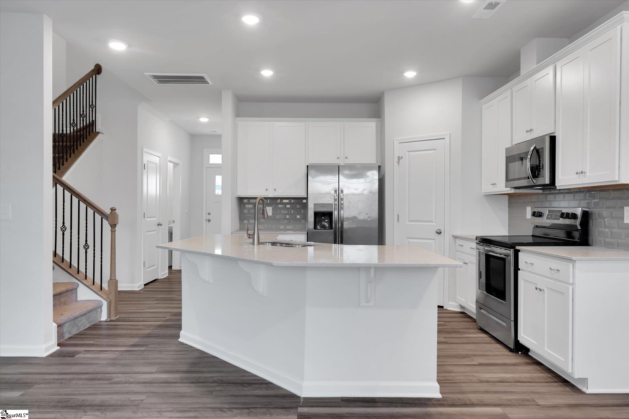 292 E Compass Way Easley, SC 29640