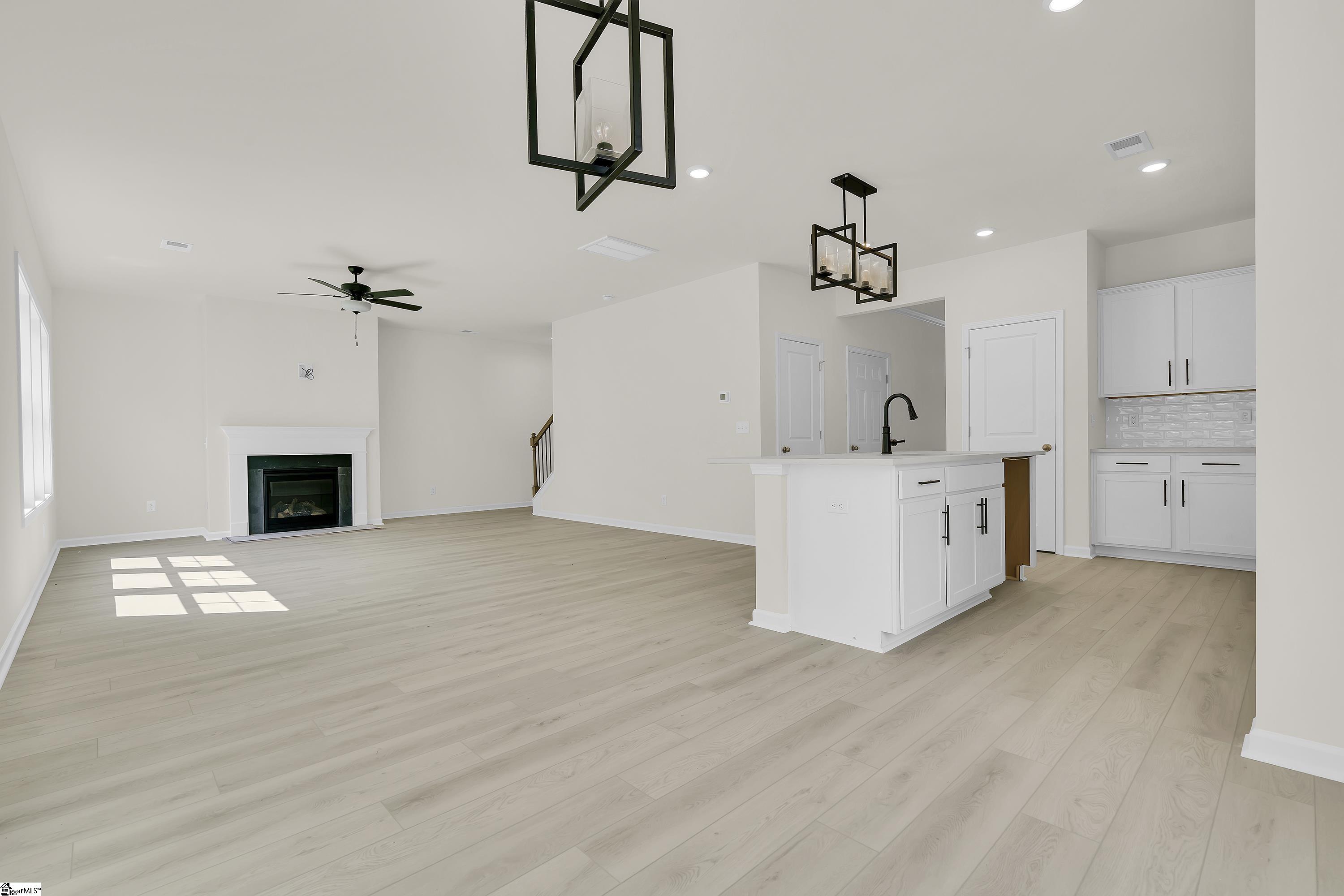 140 Hunter Ridge Drive Boiling Springs, SC 29316
