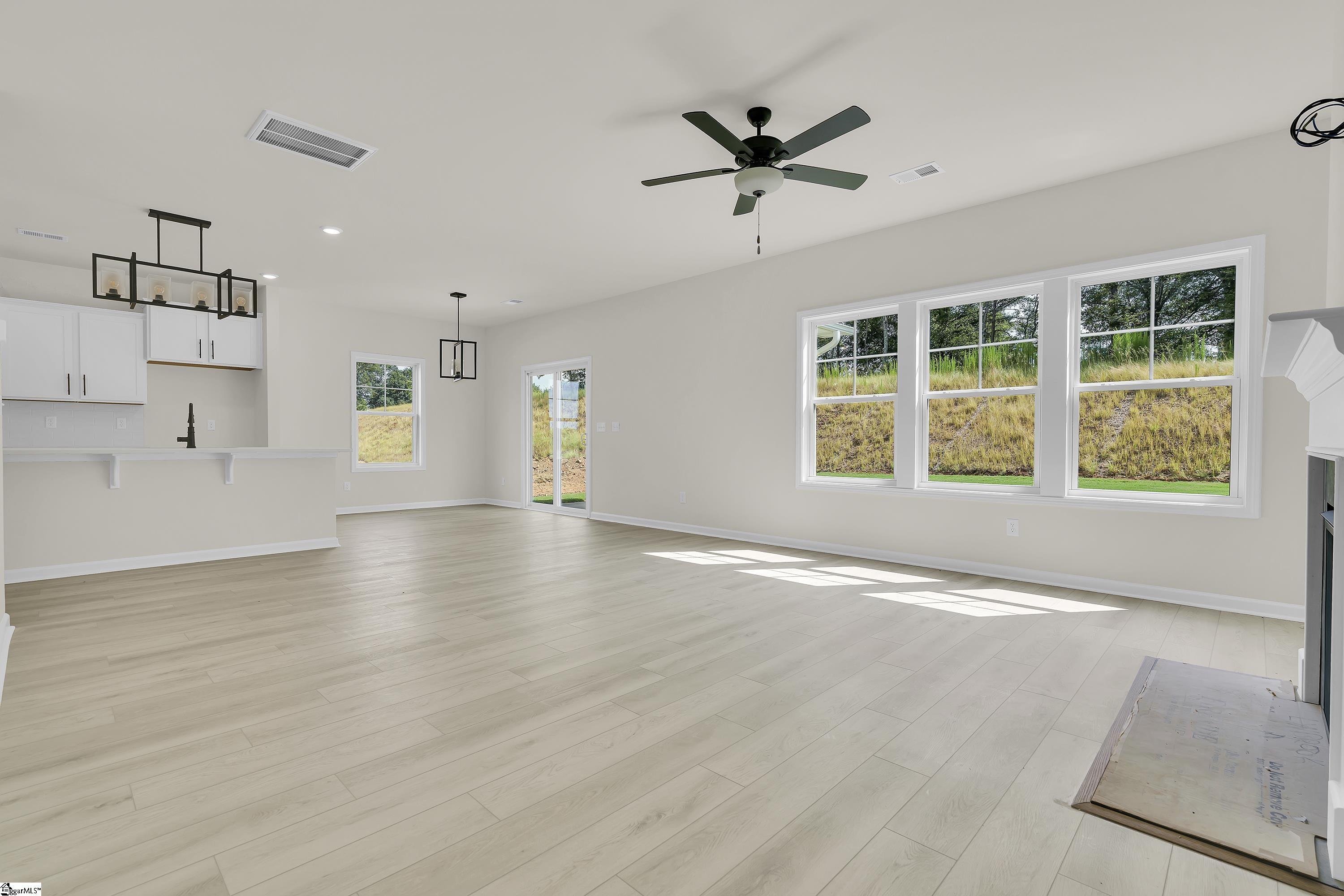140 Hunter Ridge Drive Boiling Springs, SC 29316