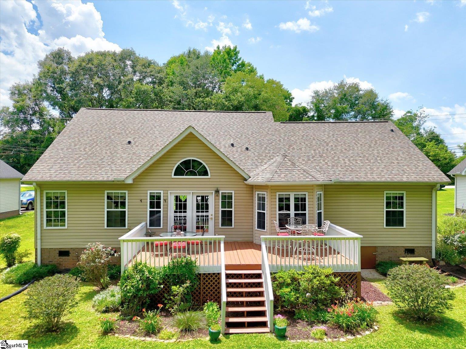 12 Marine Road Greenville, SC 29617
