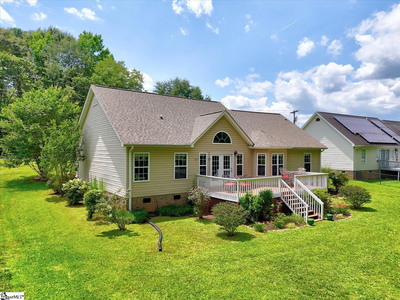 12 Marine Road Greenville, SC 29617