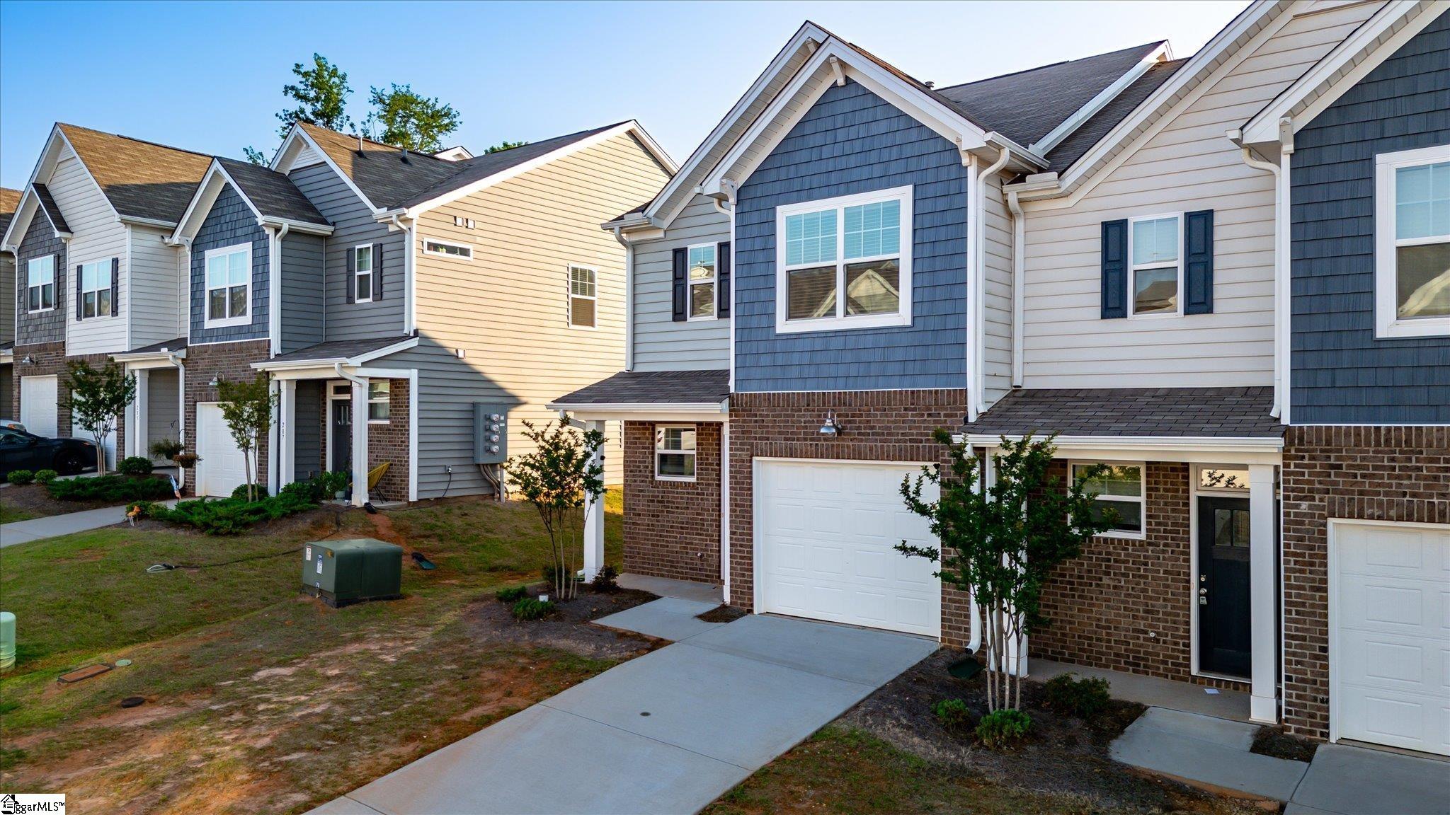 291 E Compass Way Easley, SC 29640