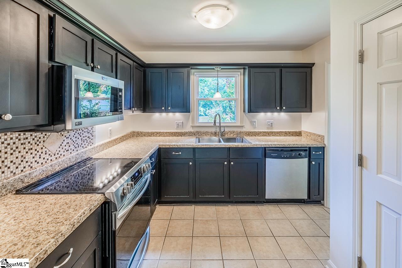 720 Sunny Shore Lane Anderson, SC 29621