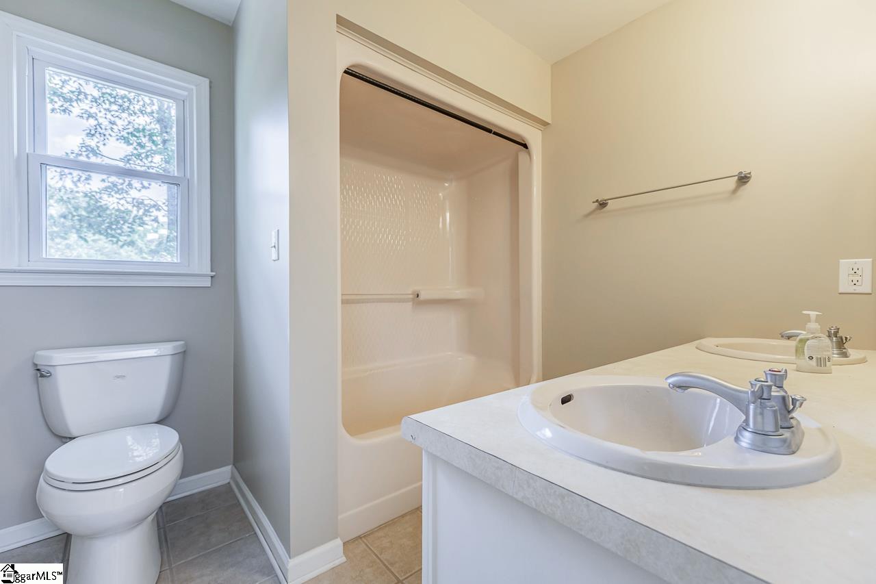 720 Sunny Shore Lane Anderson, SC 29621