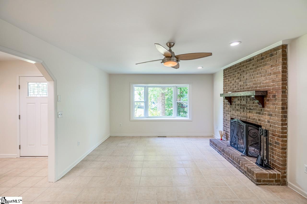 720 Sunny Shore Lane Anderson, SC 29621