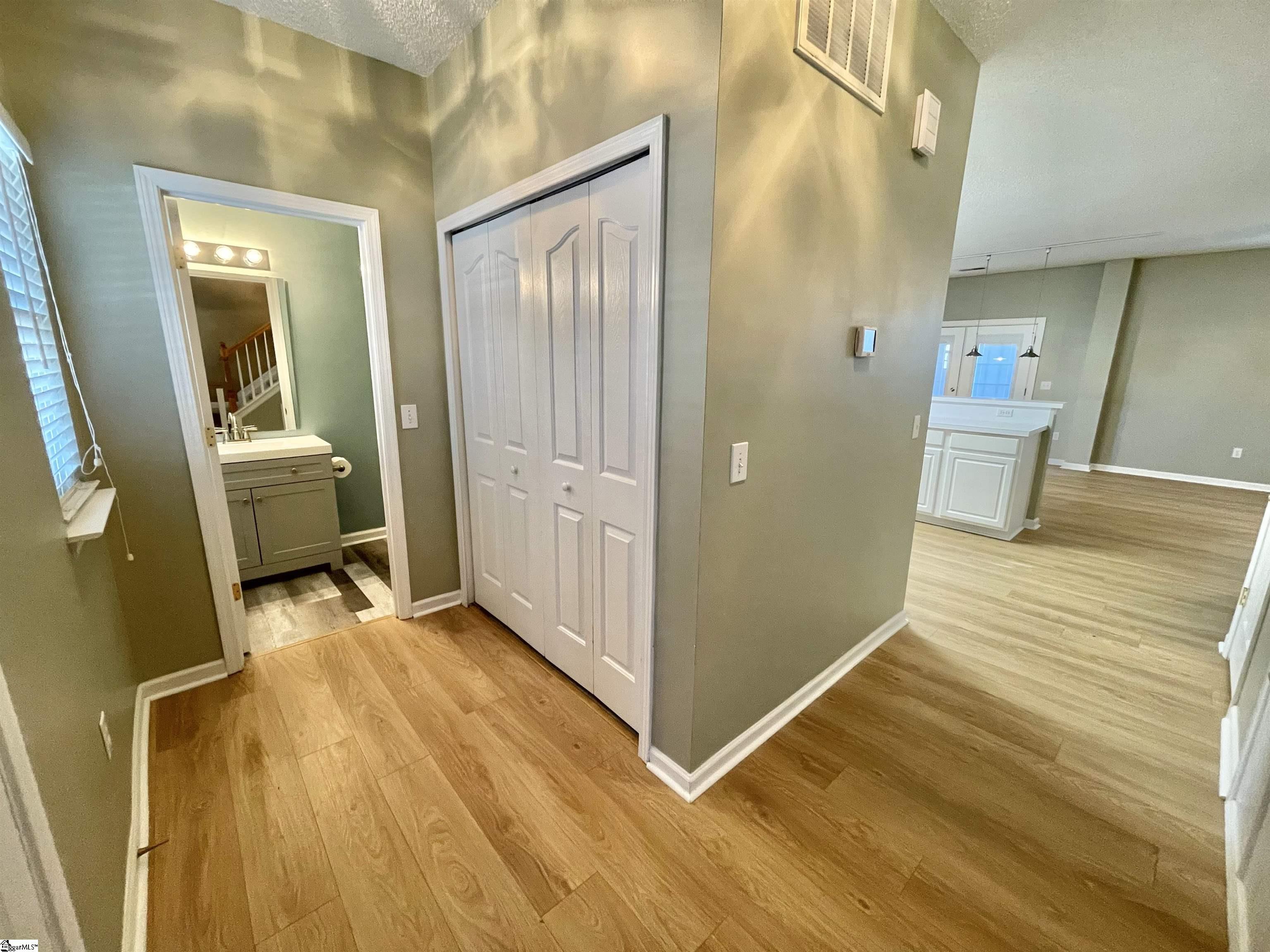 203 Stillwater Court Simpsonville, SC 29681