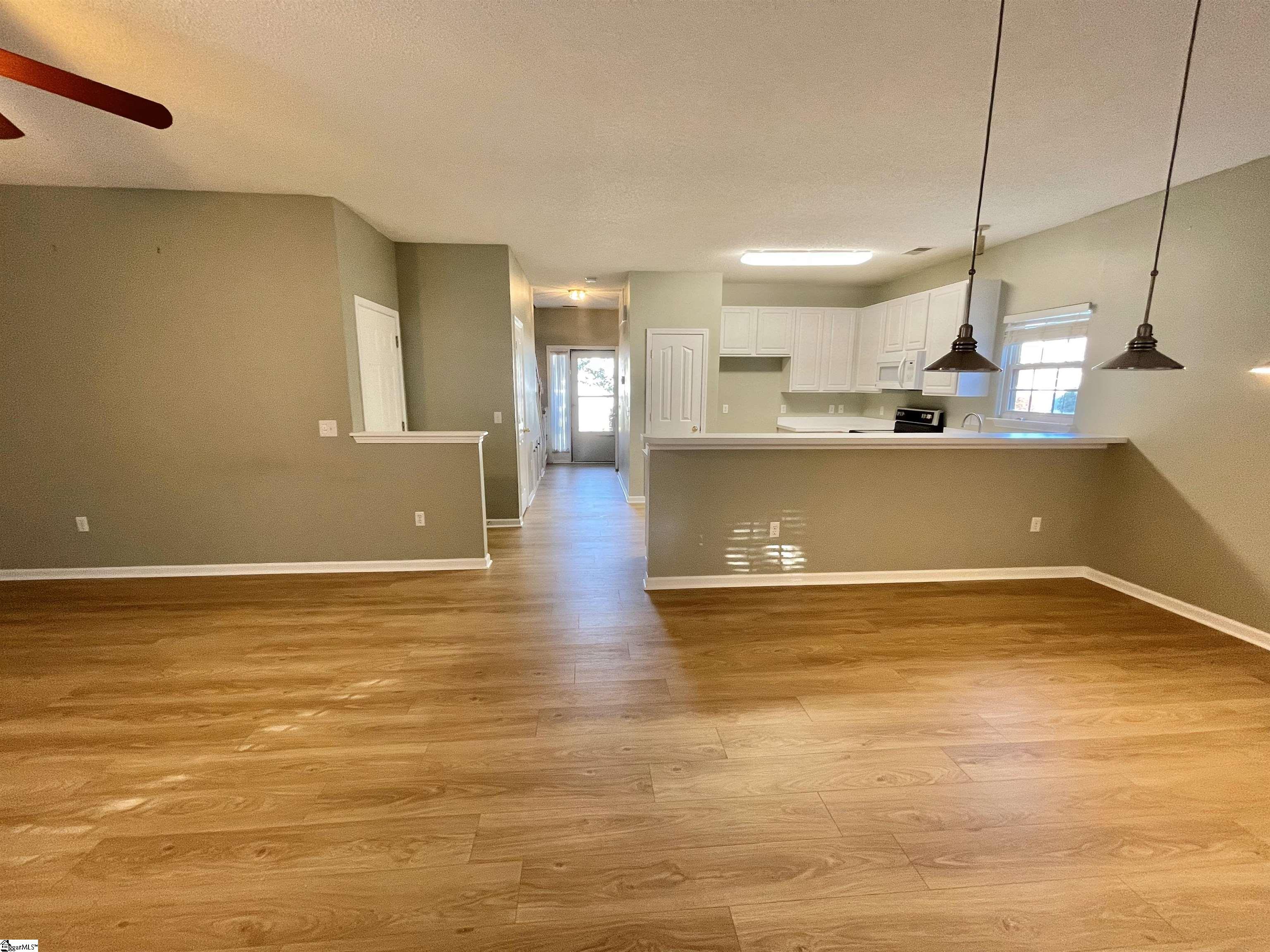 203 Stillwater Court Simpsonville, SC 29681