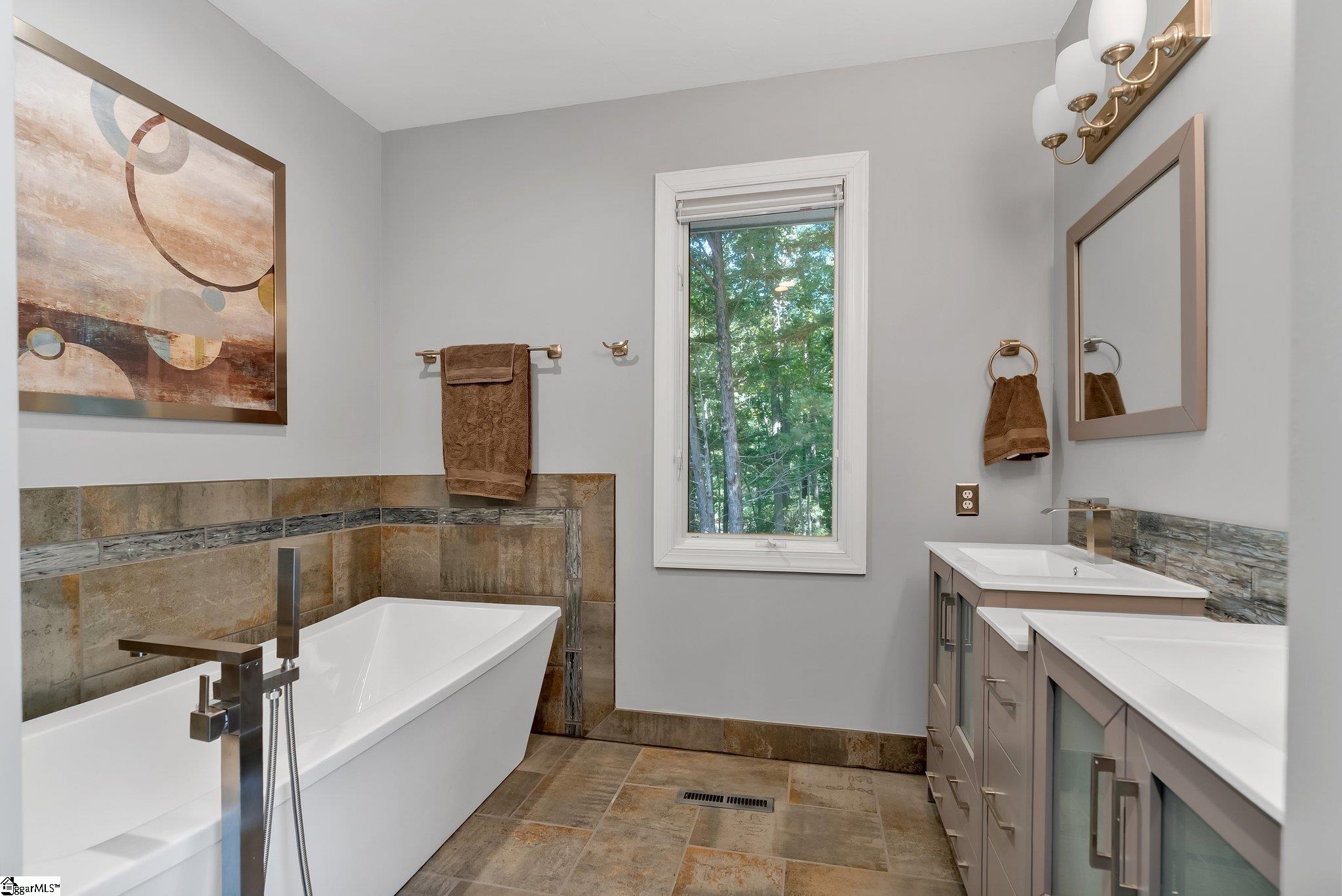 24 Lighthouse Way Drive Salem, SC 29676