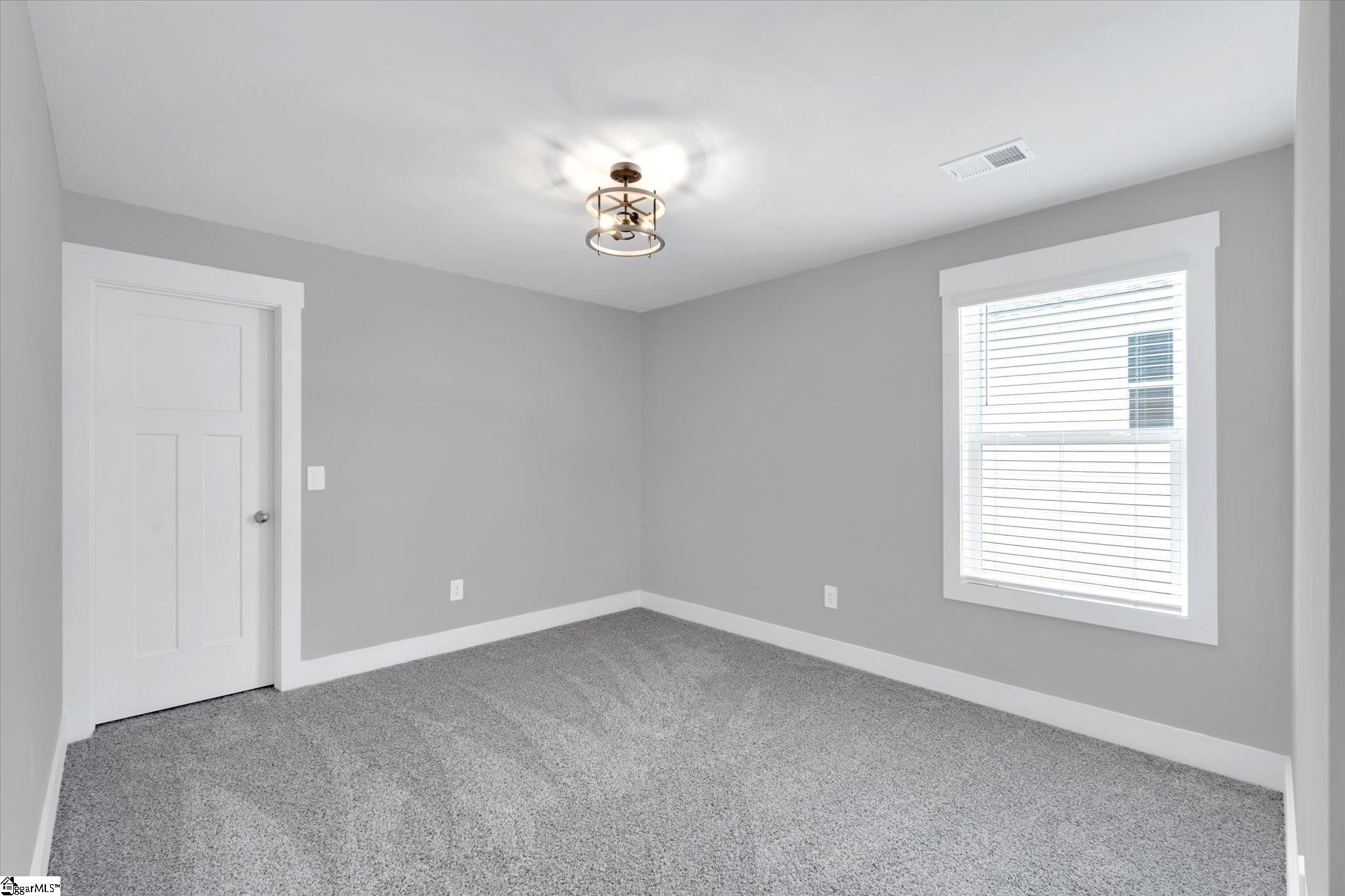 6 Roderick Lane Greenville, SC 29605