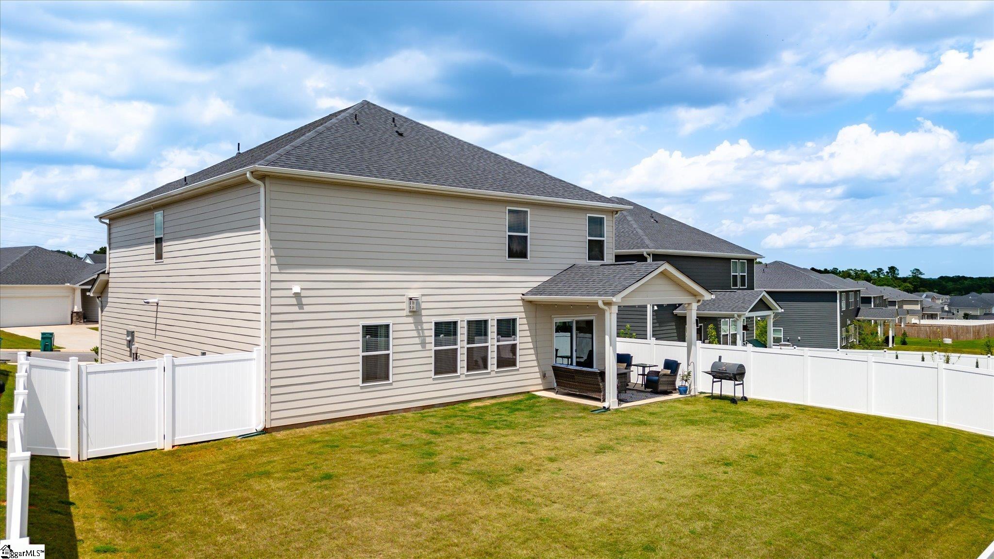 6 Roderick Lane Greenville, SC 29605