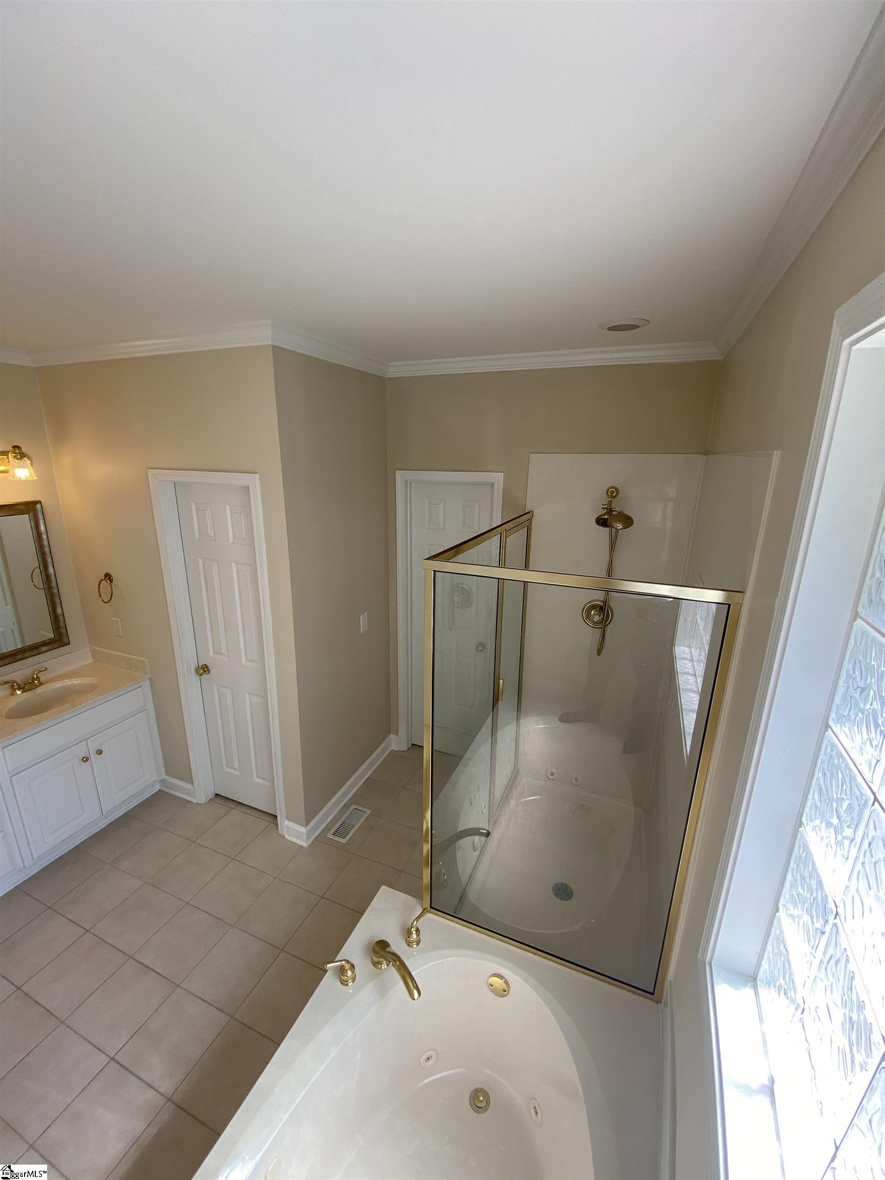 523 Meadowsweet Lane Greenville, SC 29615