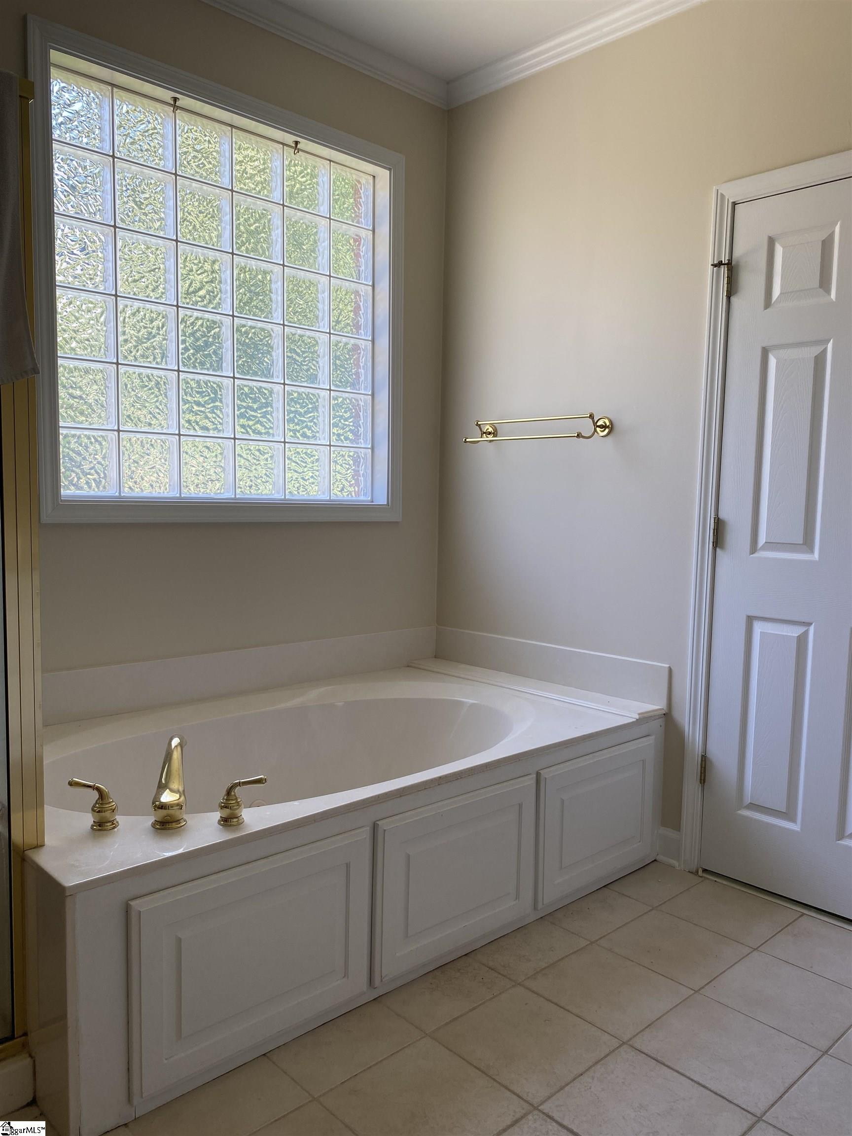 523 Meadowsweet Lane Greenville, SC 29615