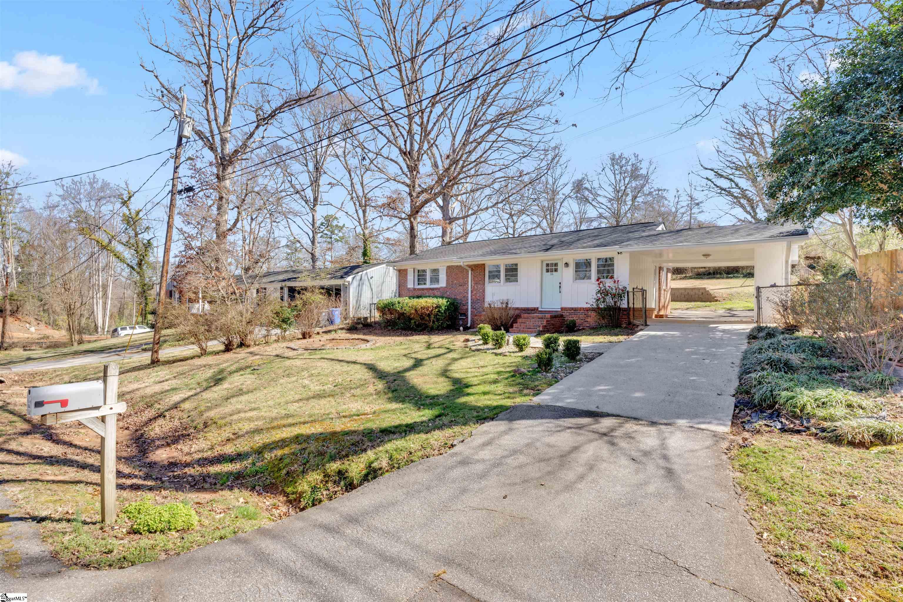 16 Flower Drive Greenville, SC 29605