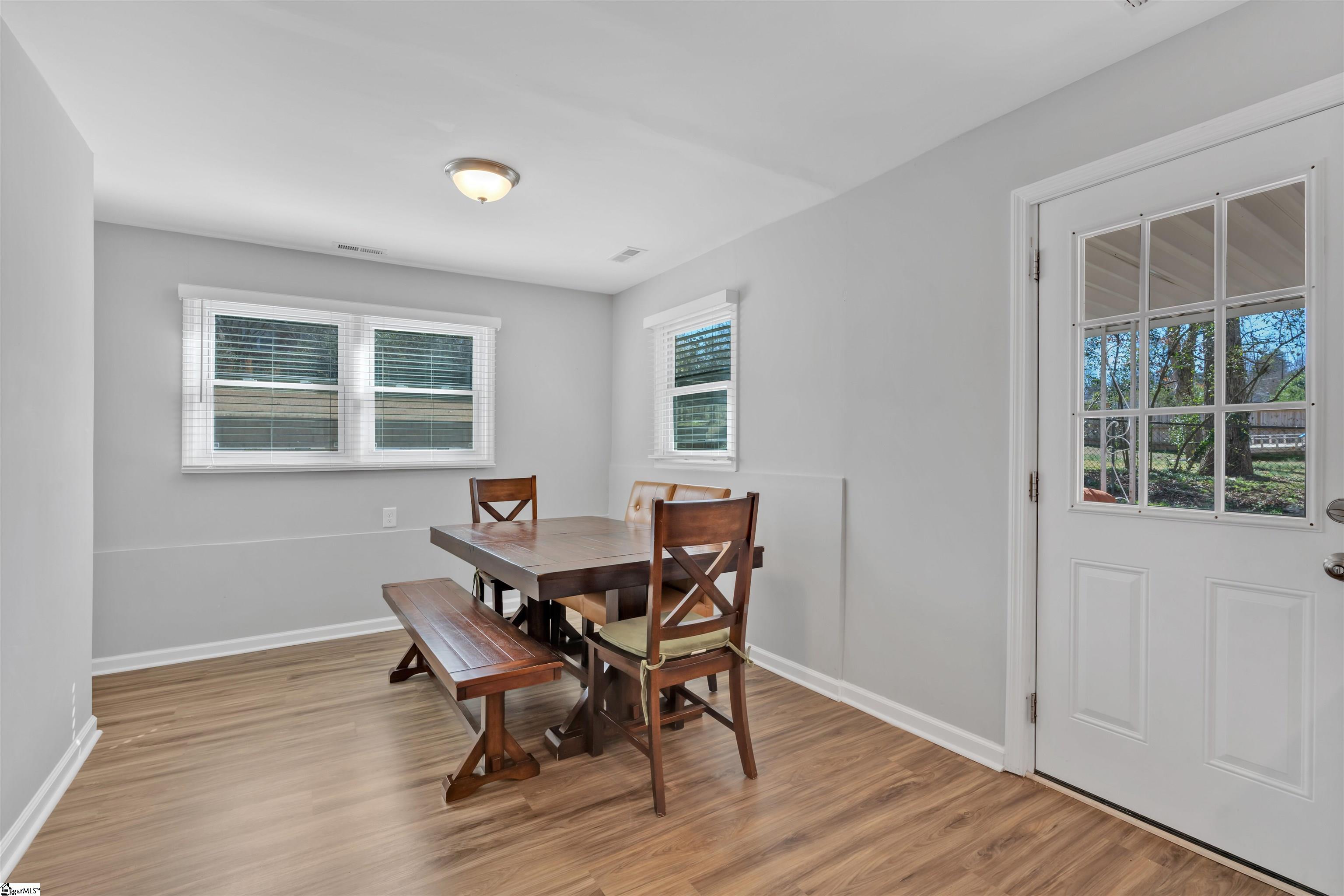 16 Flower Drive Greenville, SC 29605