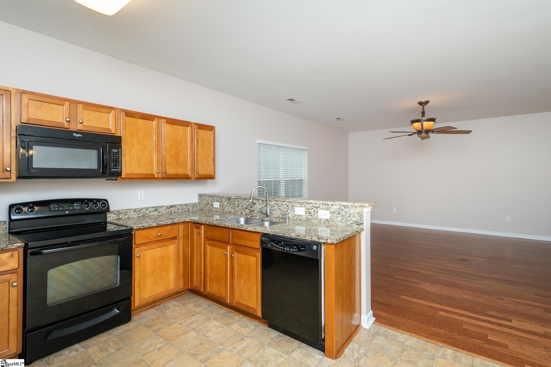 212 Dellwood Drive Spartanburg, SC 29301
