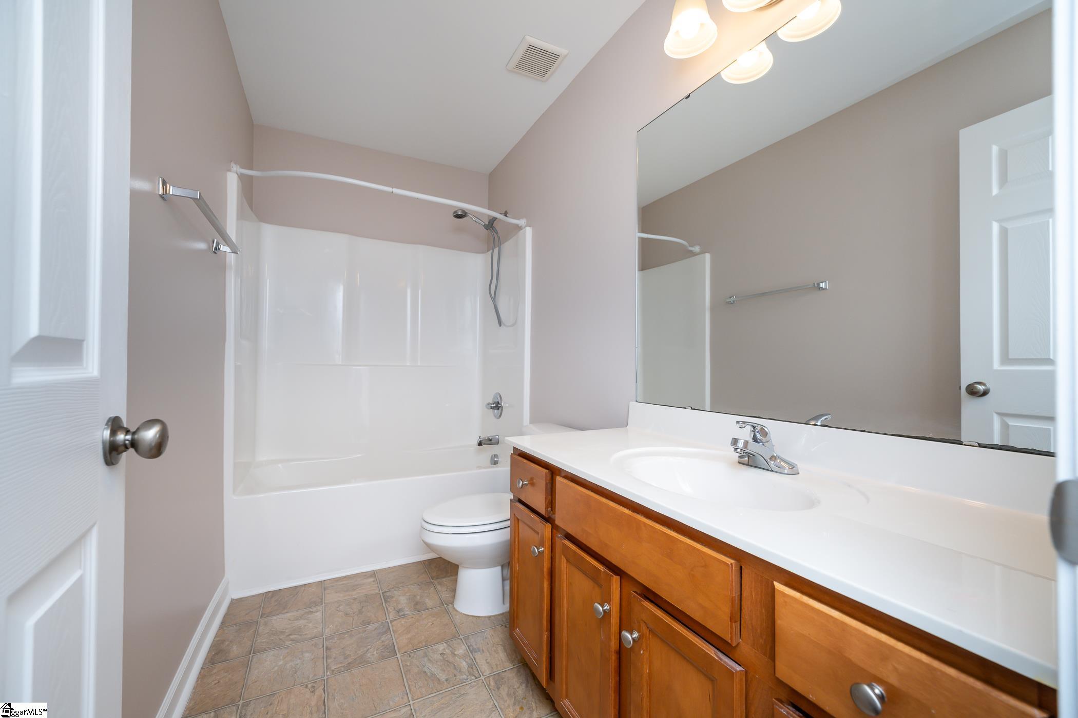 212 Dellwood Drive Spartanburg, SC 29301