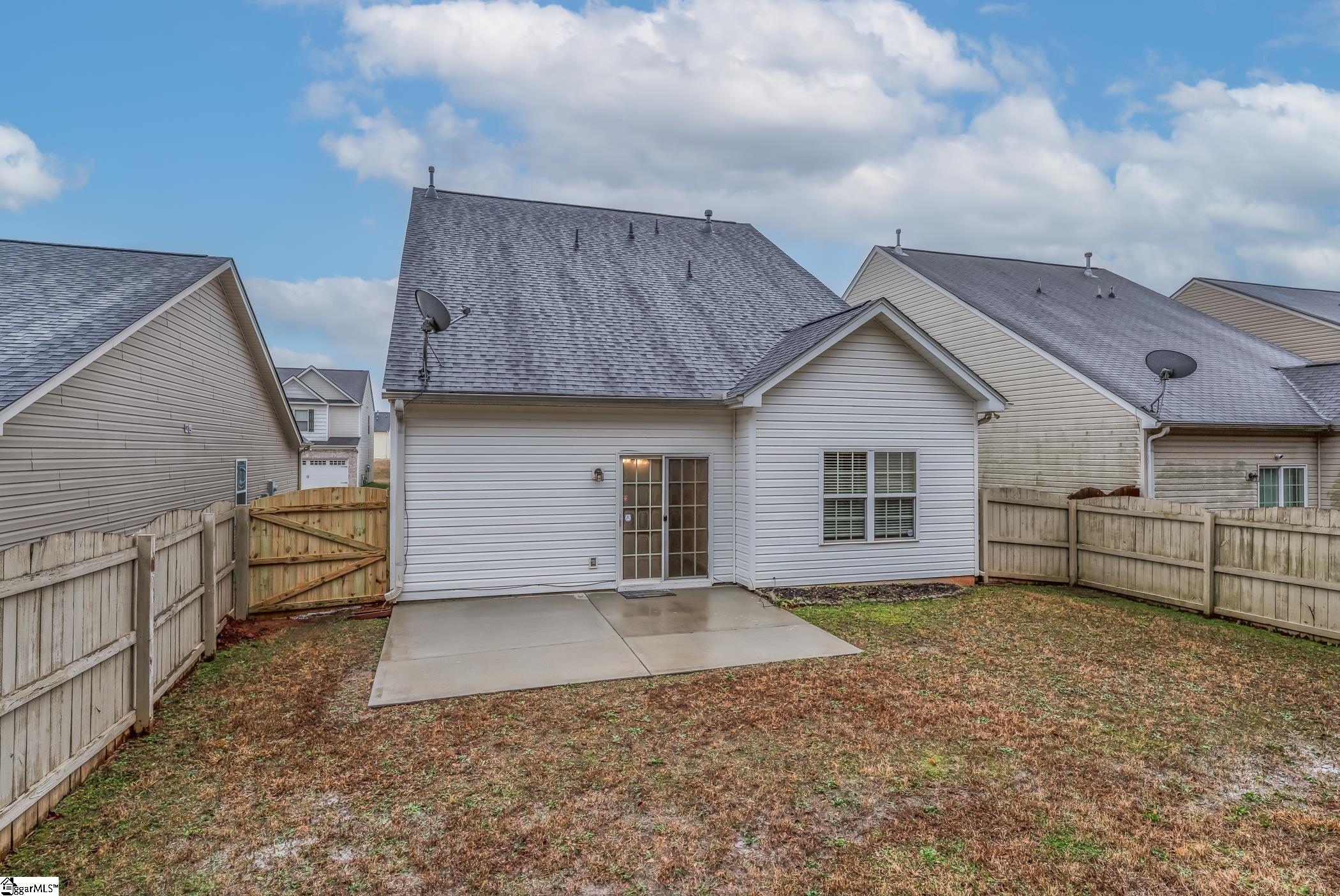 212 Dellwood Drive Spartanburg, SC 29301