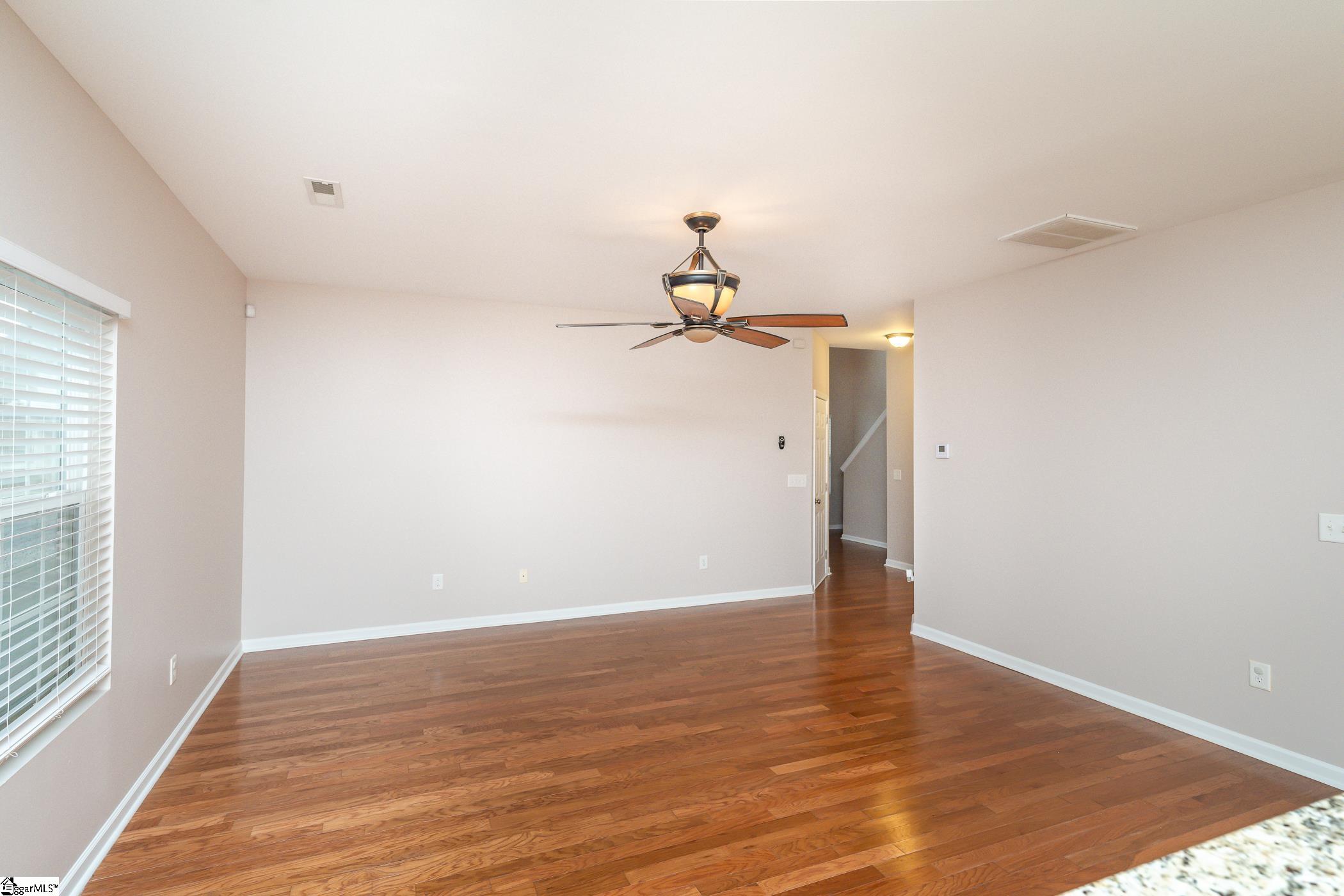 212 Dellwood Drive Spartanburg, SC 29301