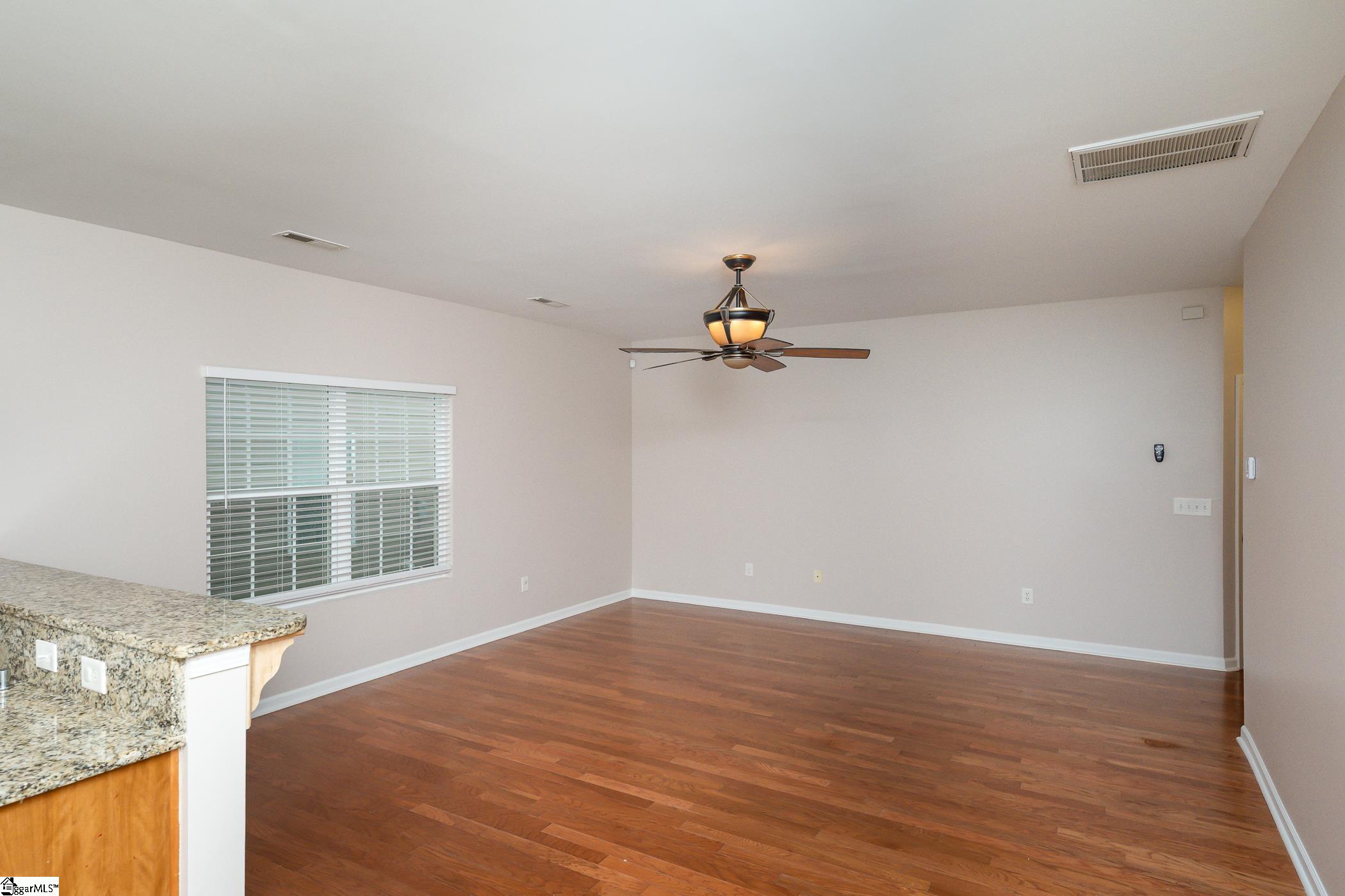 212 Dellwood Drive Spartanburg, SC 29301