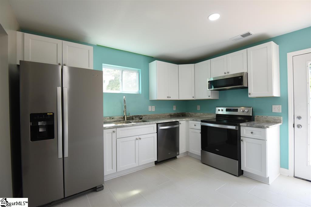 109 Mountain View Avenue Greer, SC 29650
