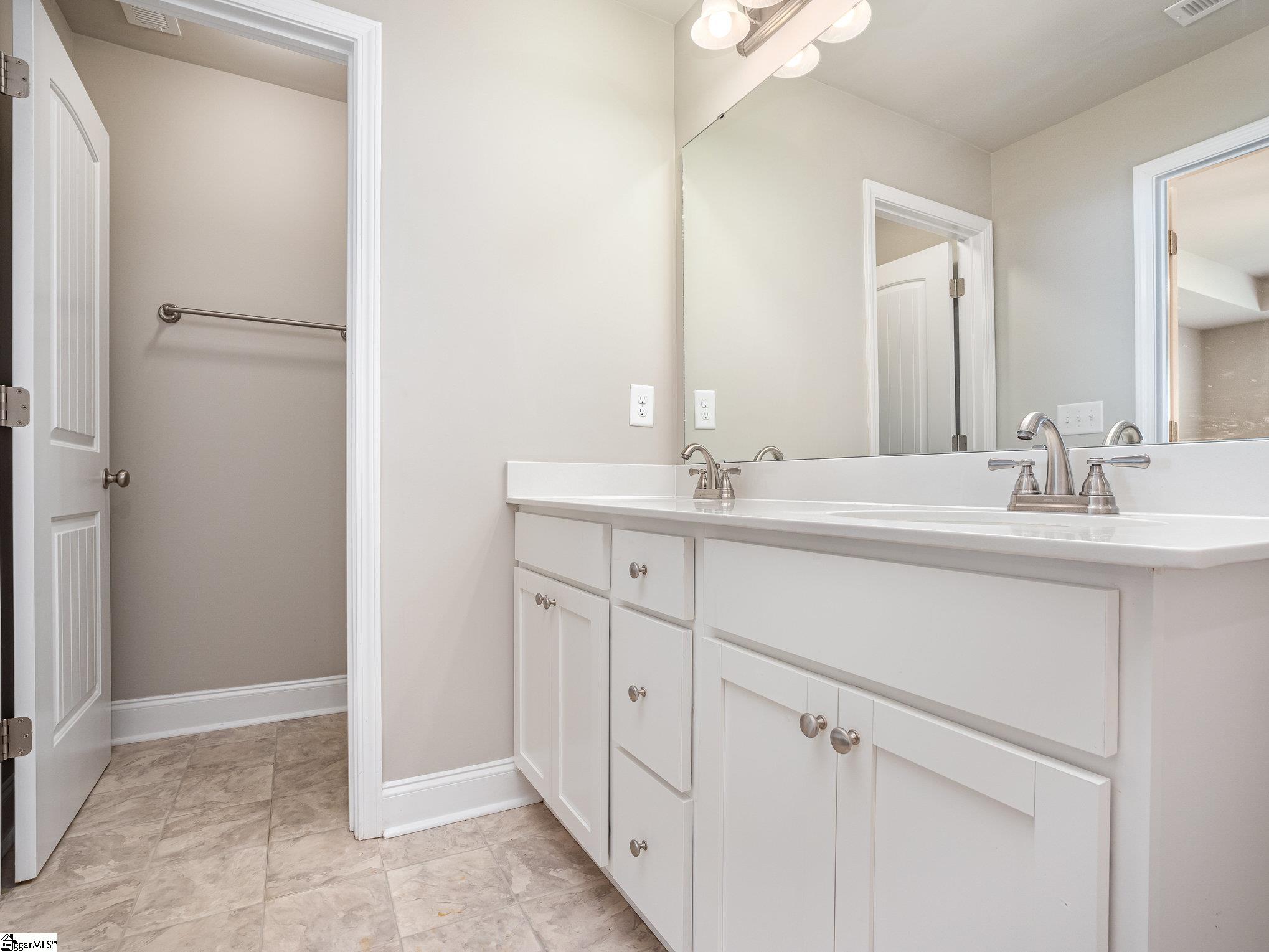211 Rosewood Circle Duncan, SC 29334