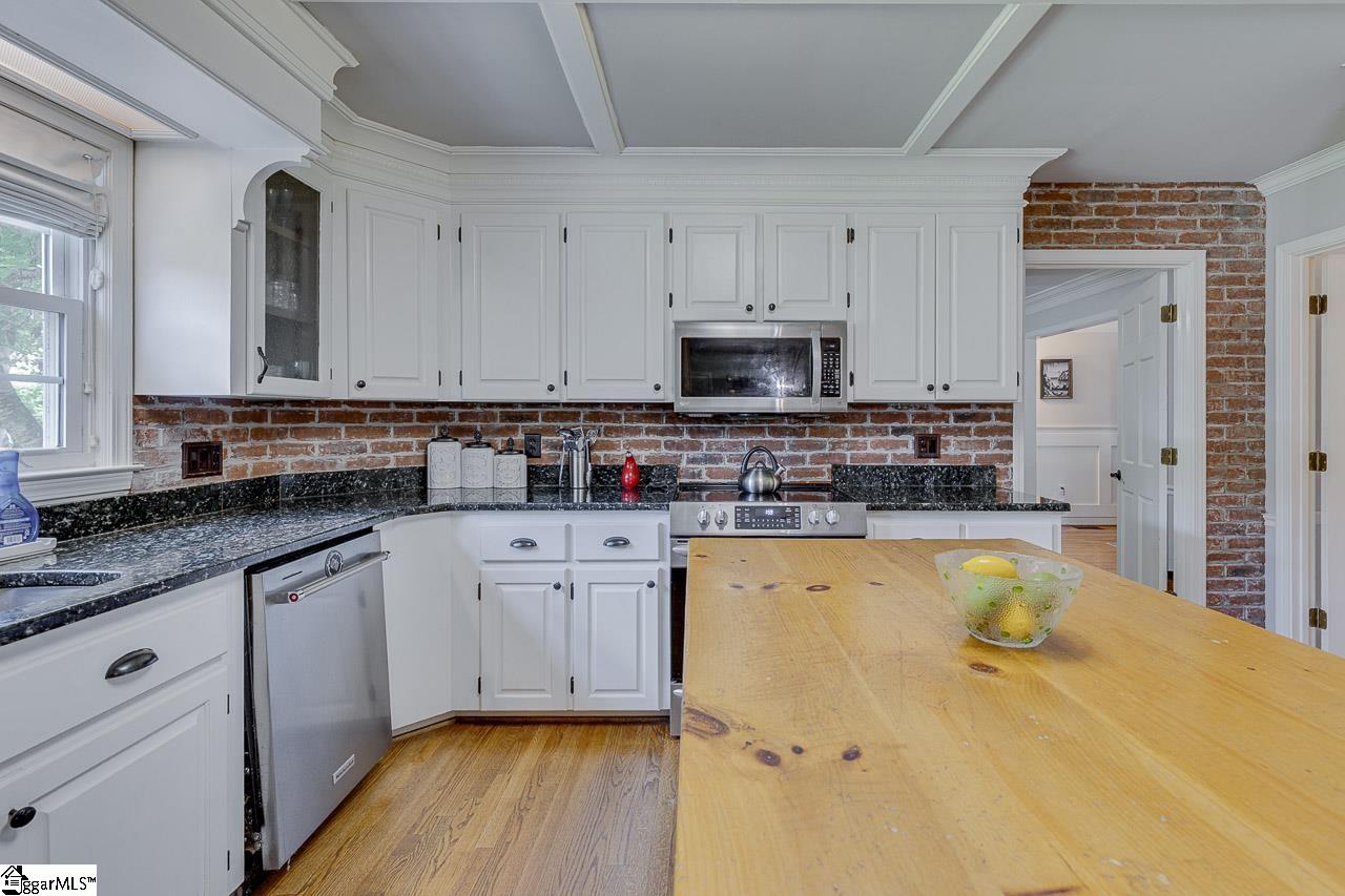 211 S Ticonderoga Drive Greer, SC 29650