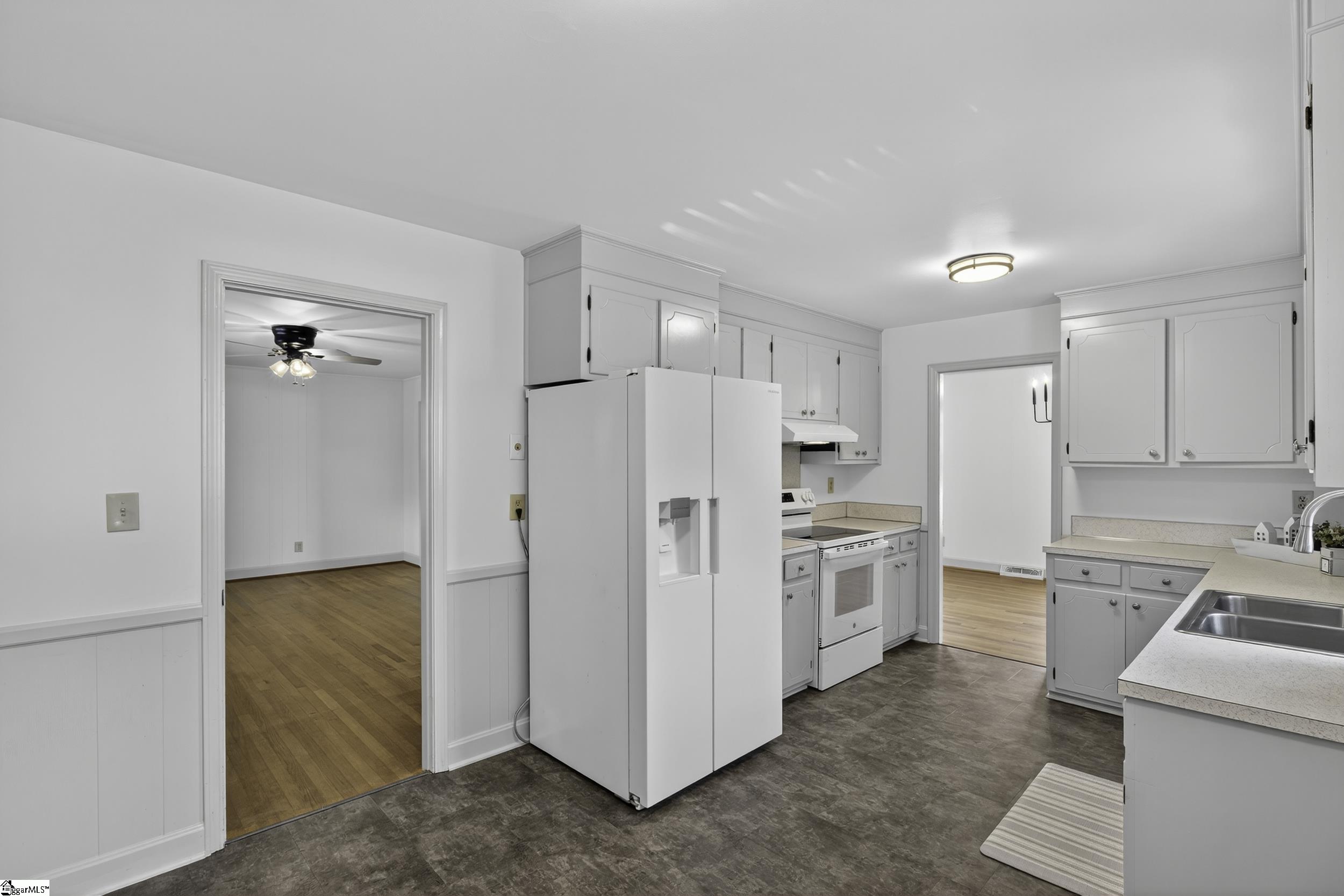 211 Saint Matthews Street Spartanburg, SC 29301