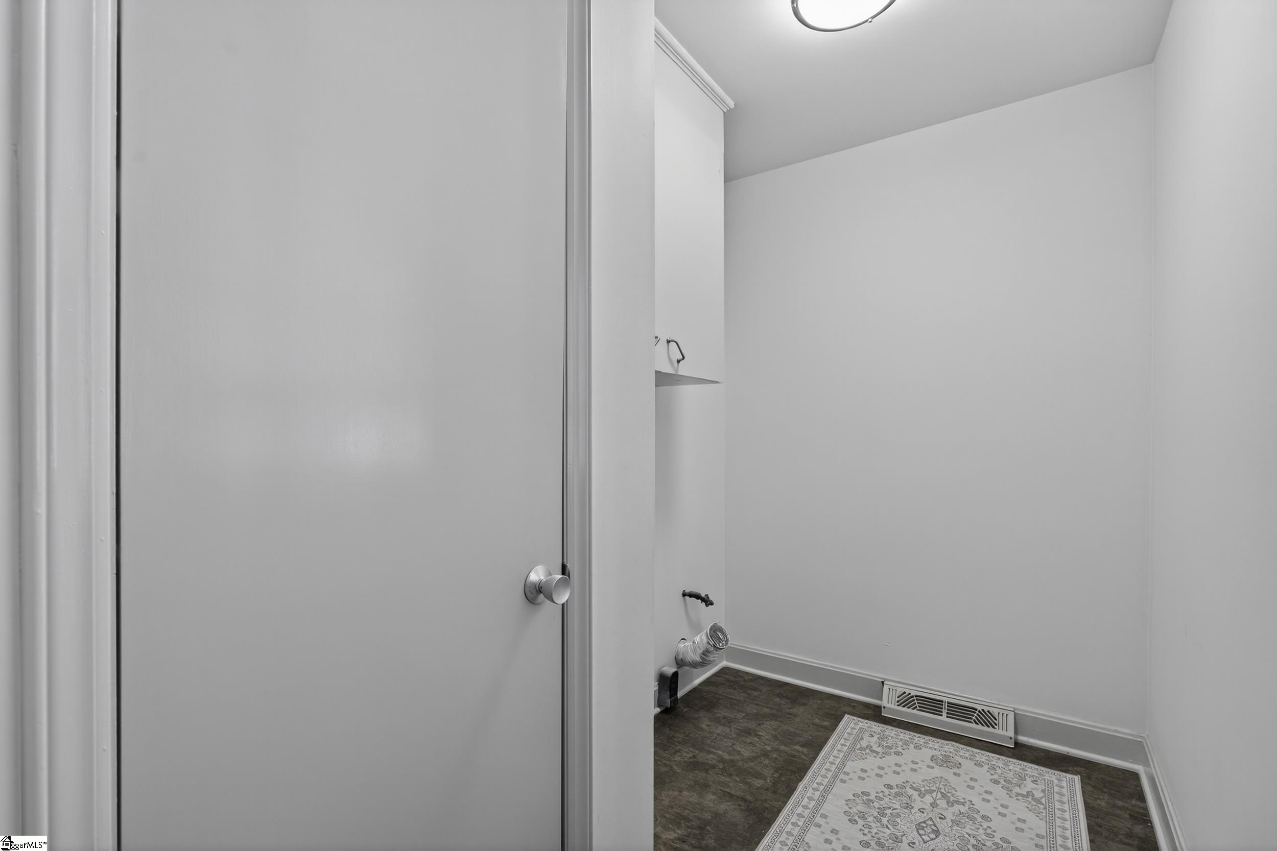 211 Saint Matthews Street Spartanburg, SC 29301