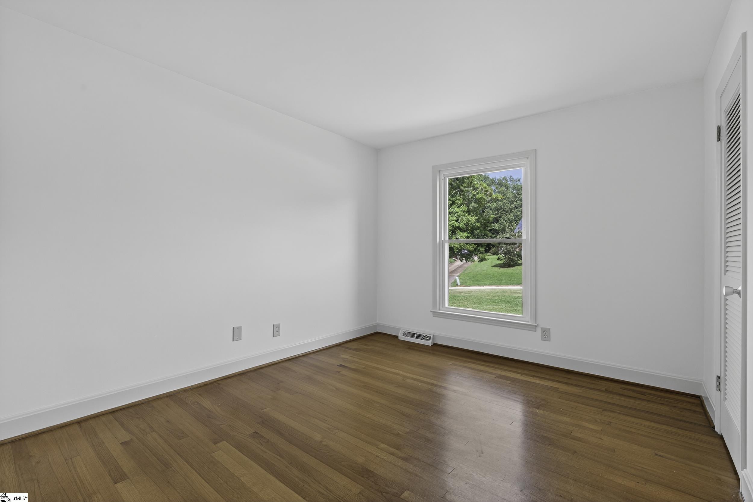 211 Saint Matthews Street Spartanburg, SC 29301