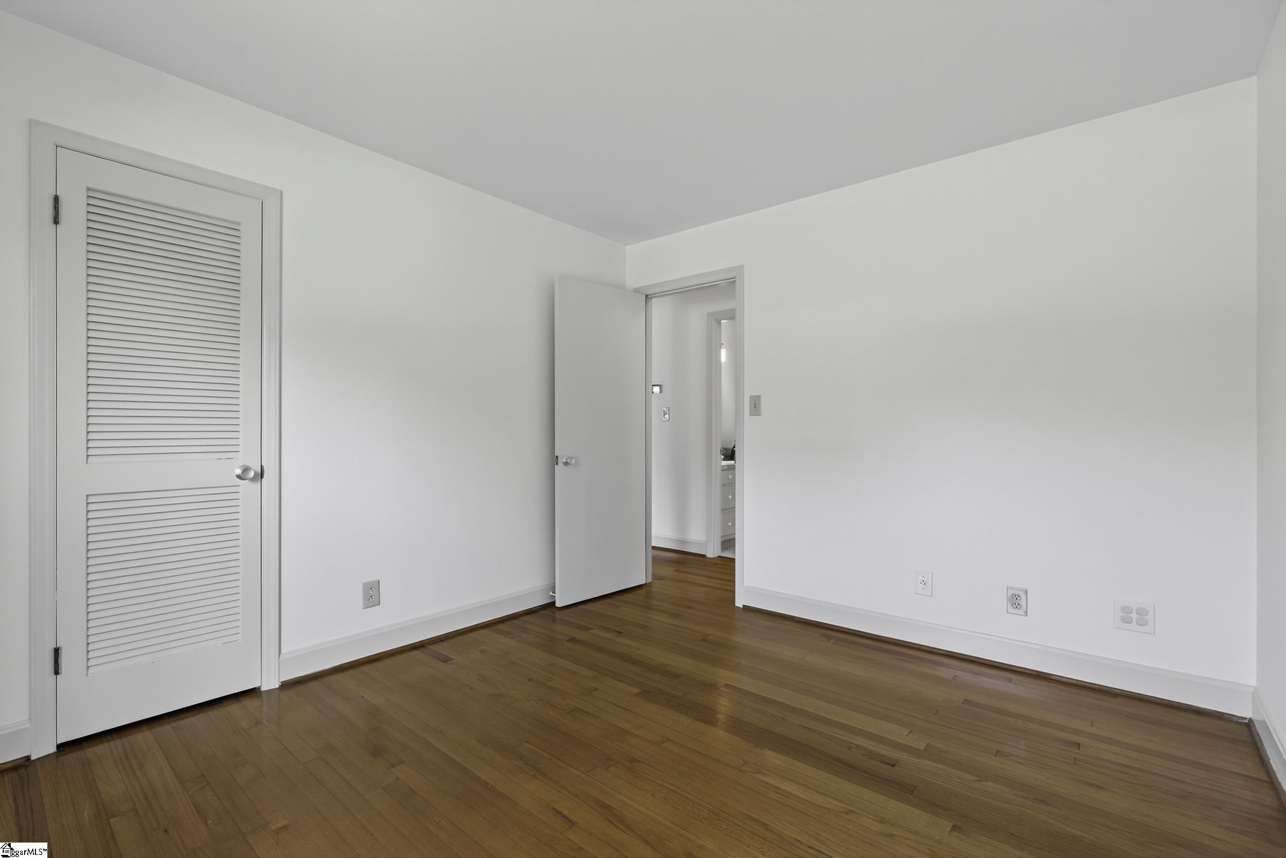 211 Saint Matthews Street Spartanburg, SC 29301
