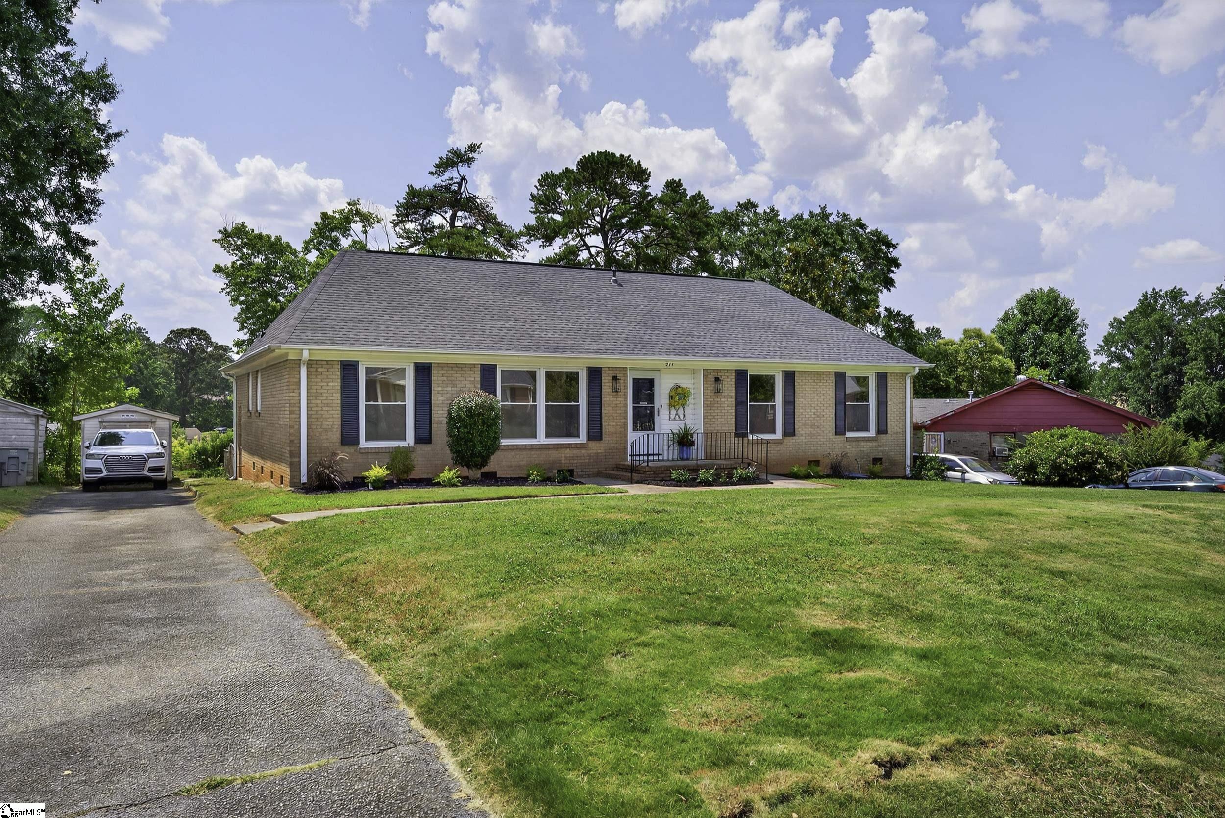 211 Saint Matthews Street Spartanburg, SC 29301