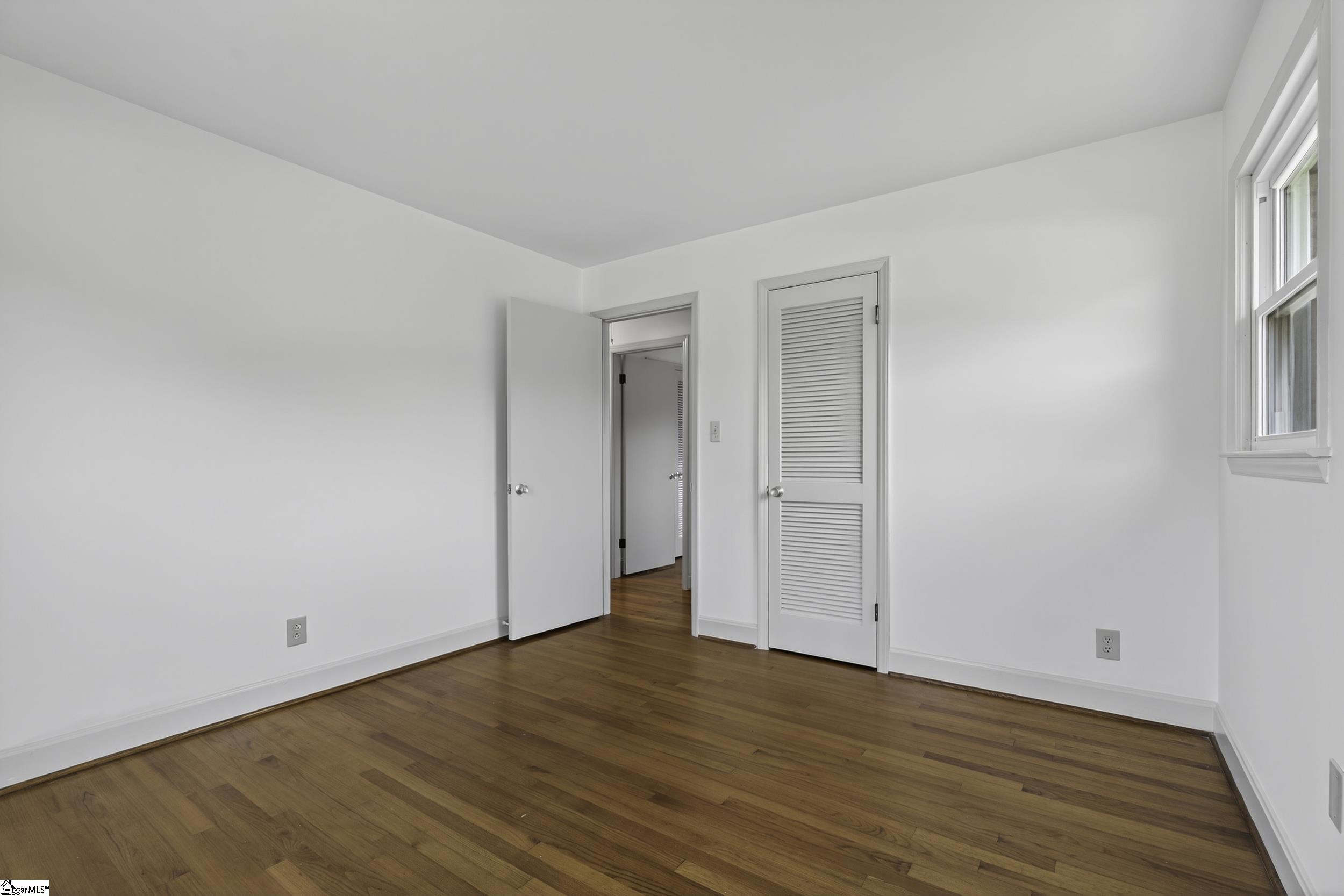 211 Saint Matthews Street Spartanburg, SC 29301