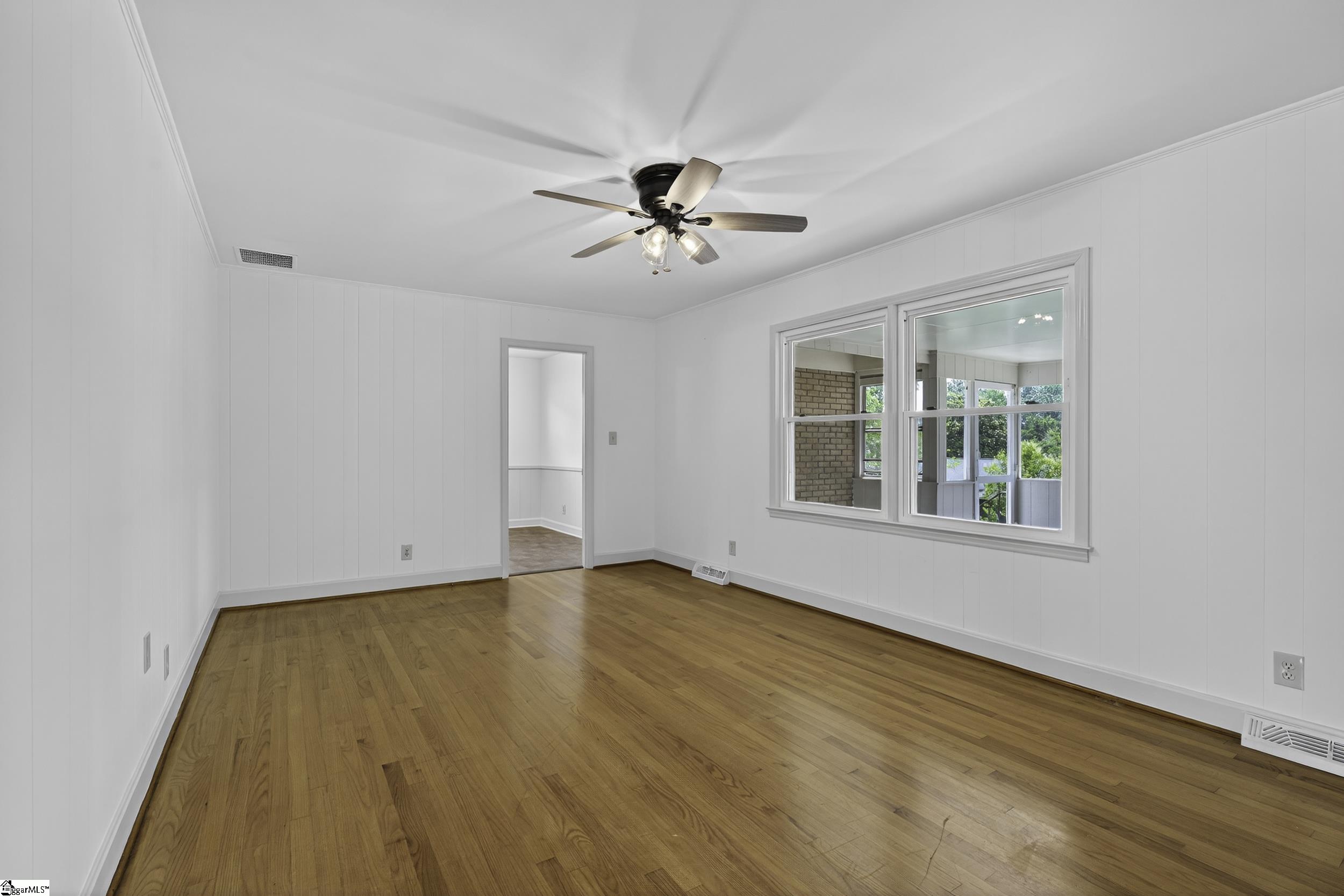 211 Saint Matthews Street Spartanburg, SC 29301