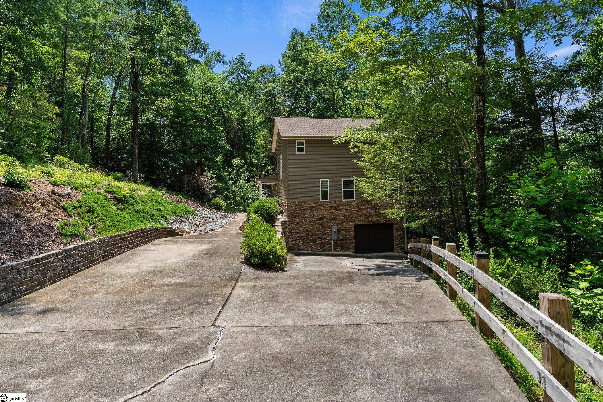 209 Falcon Crest Way Pickens, SC 29671