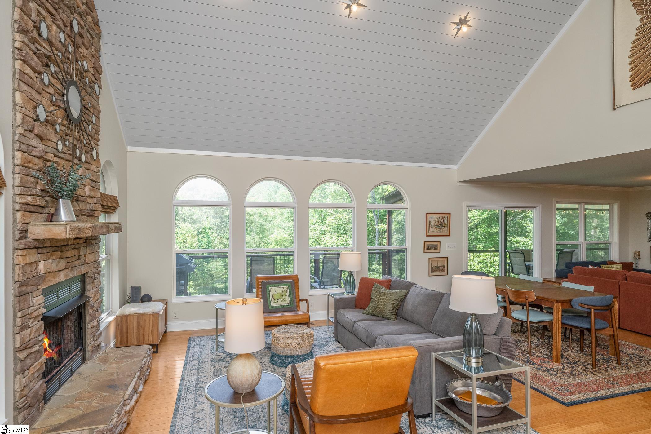 209 Falcon Crest Way Pickens, SC 29671