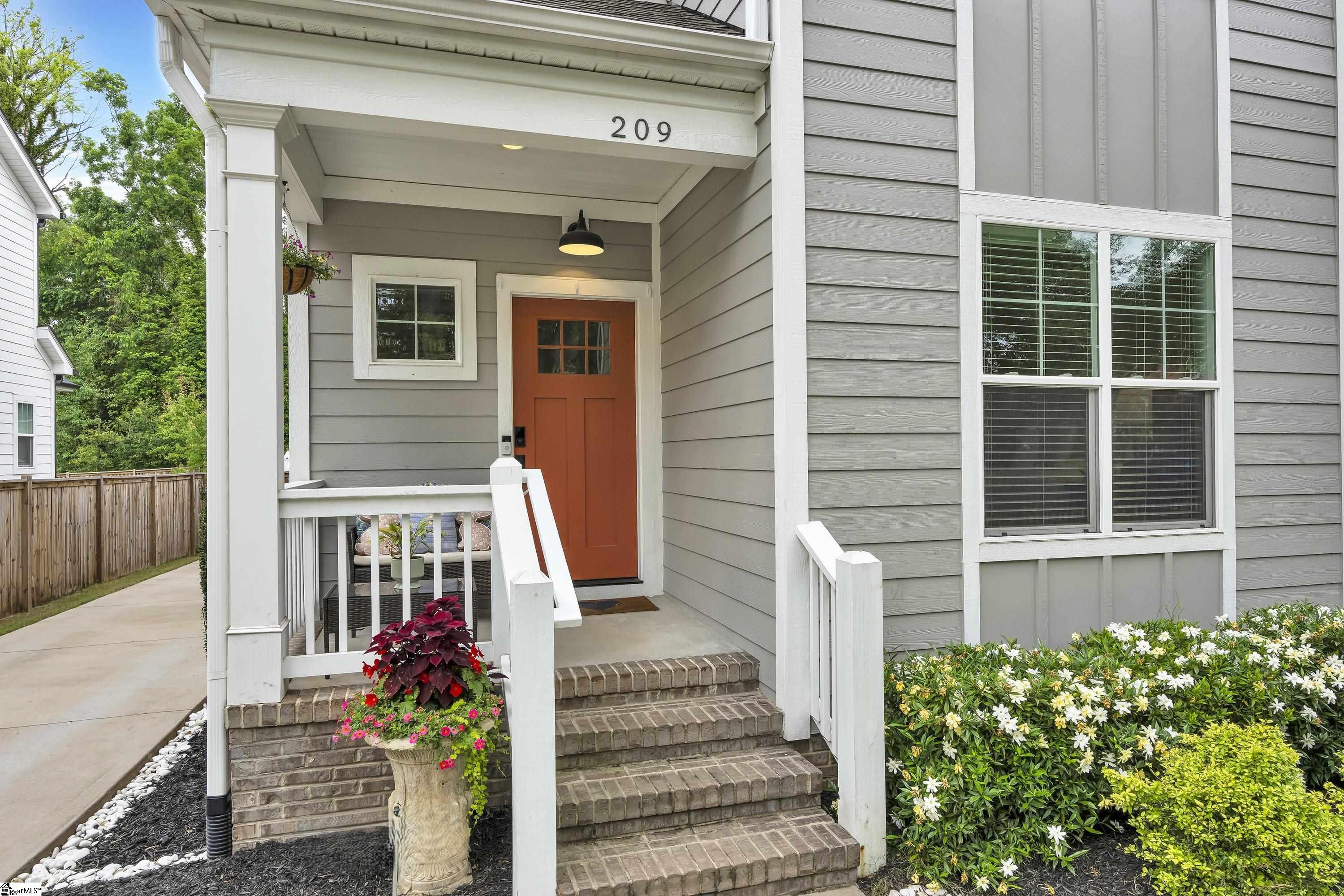 209 Pinckney Street Greenville, SC 29601