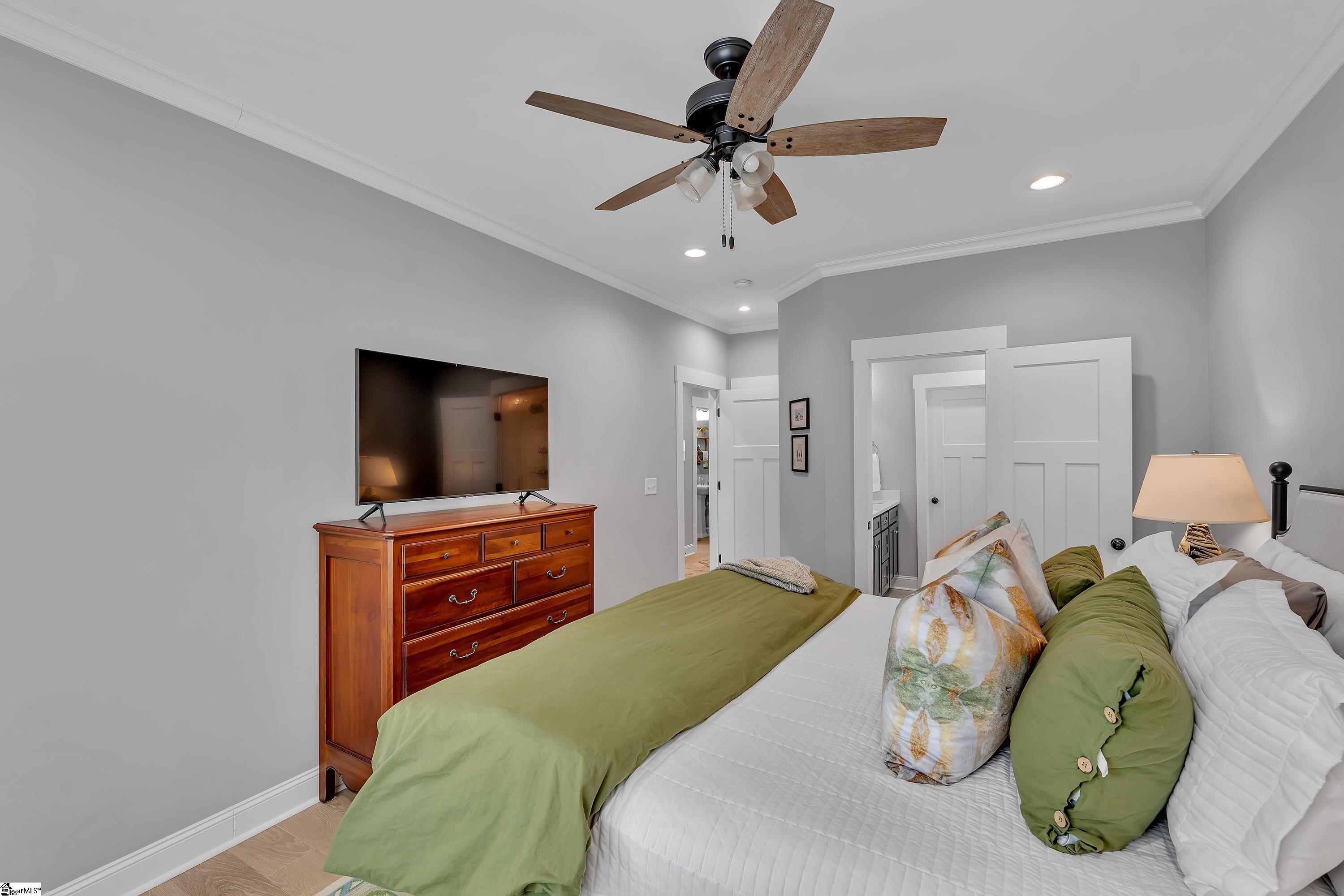 209 Pinckney Street Greenville, SC 29601