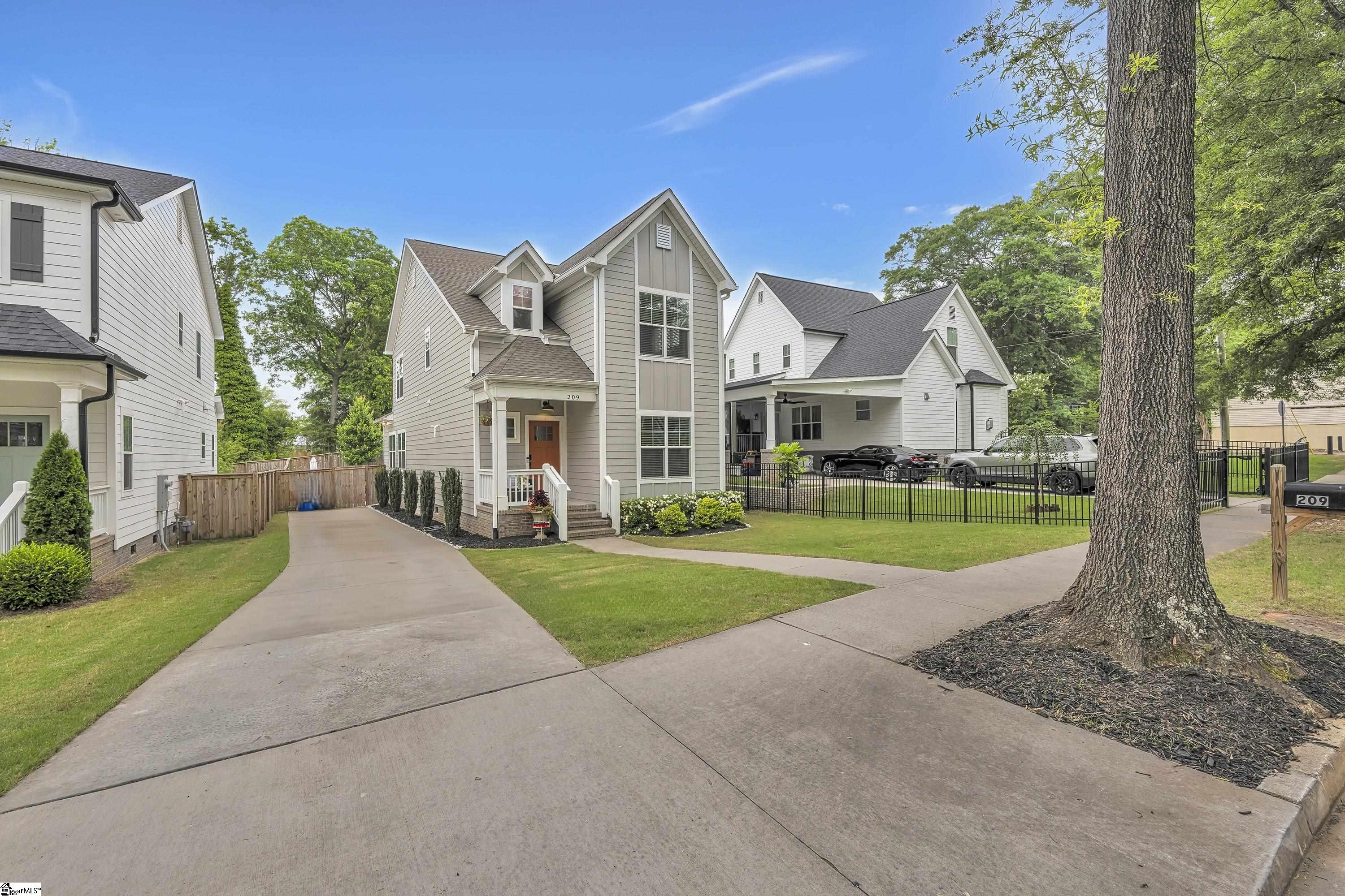 209 Pinckney Street Greenville, SC 29601